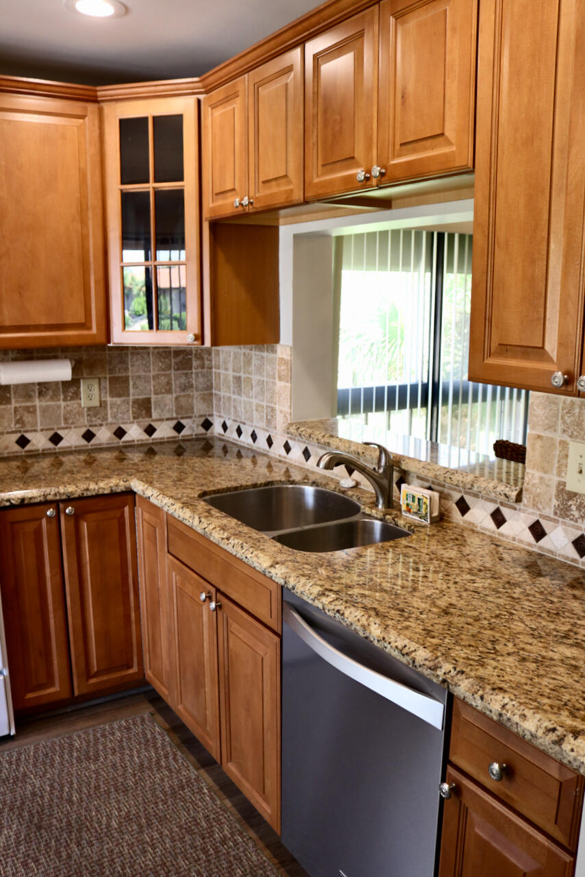 5151 W Club Circle 208
