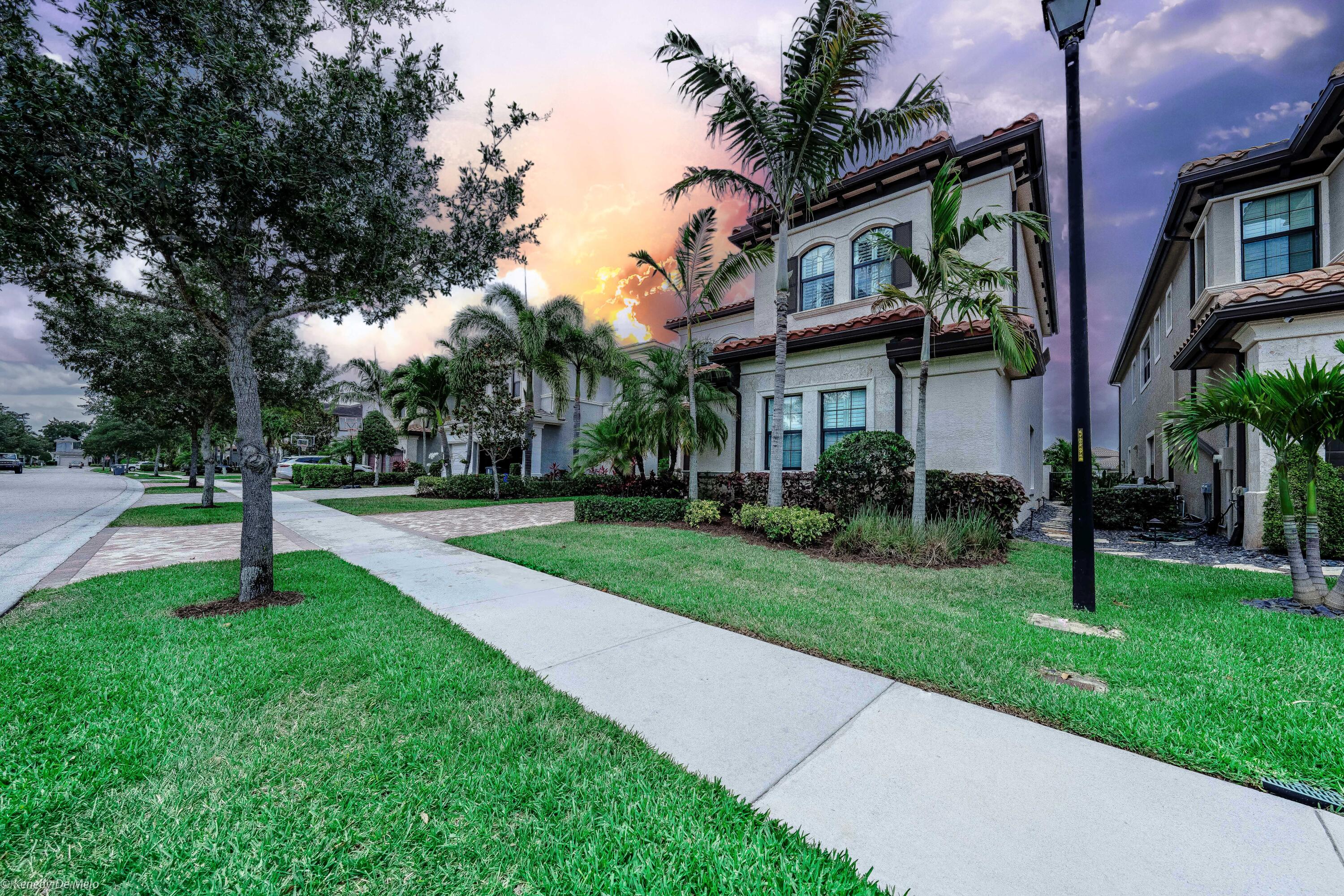 9368 Eden Roc Court, Delray Beach