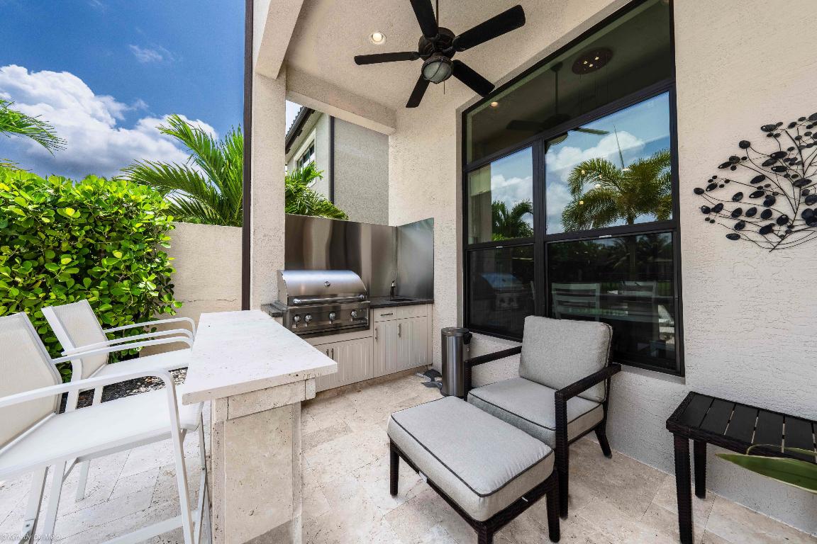 9368 Eden Roc Court, Delray Beach