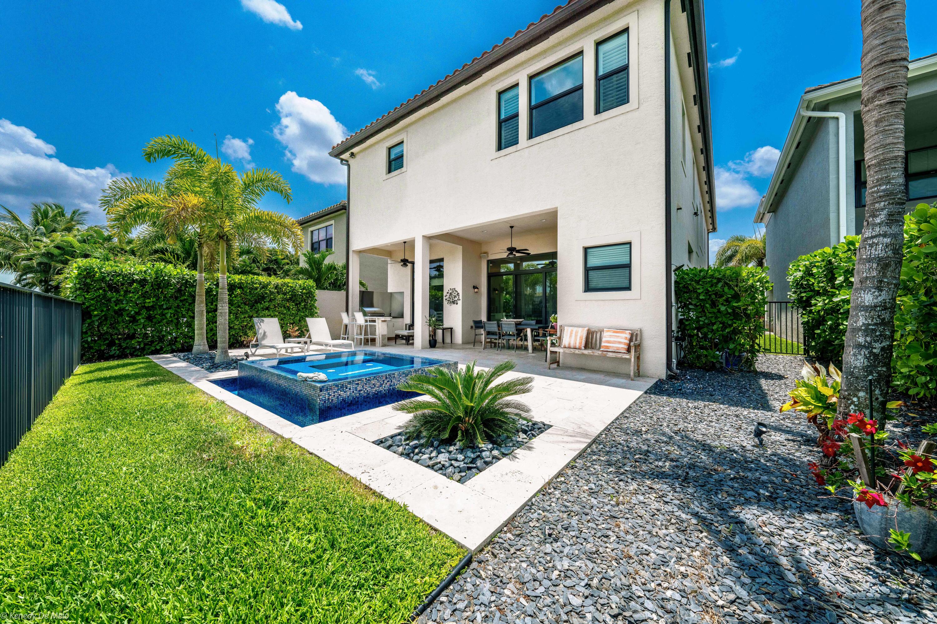 9368 Eden Roc Court, Delray Beach