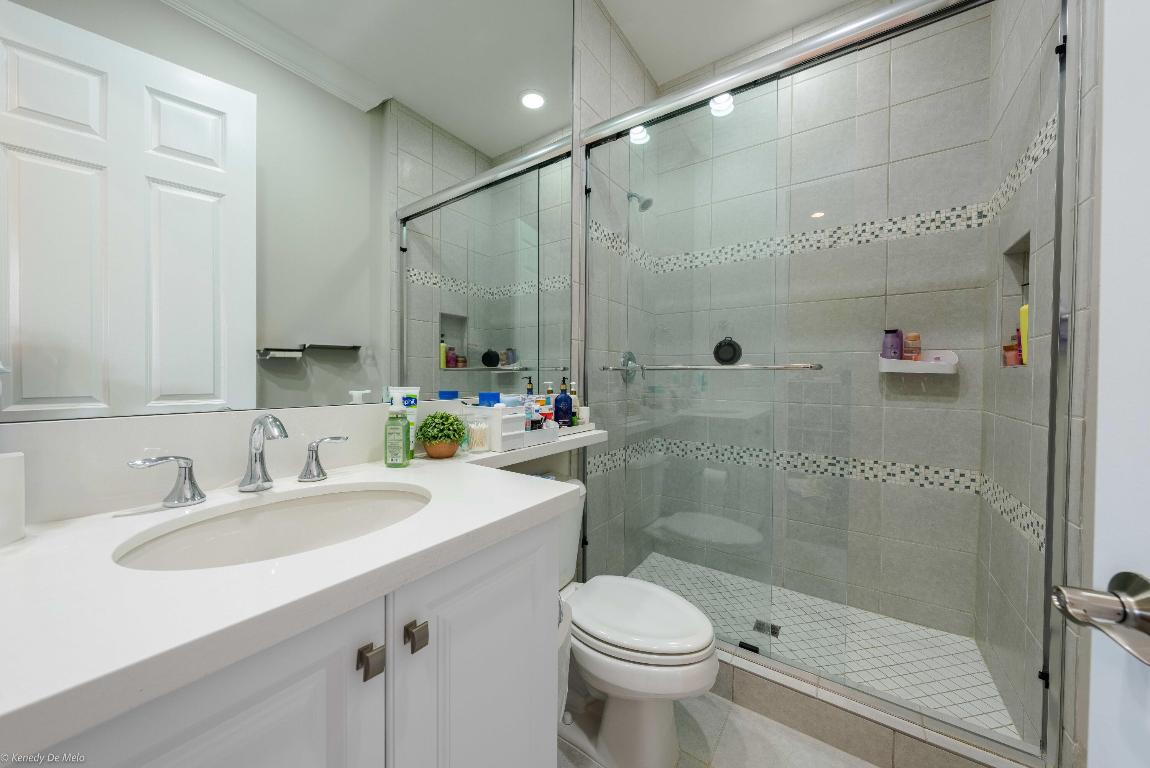 9368 Eden Roc Court, Delray Beach