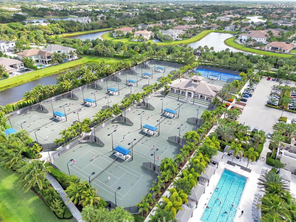 9368 Eden Roc Court, Delray Beach