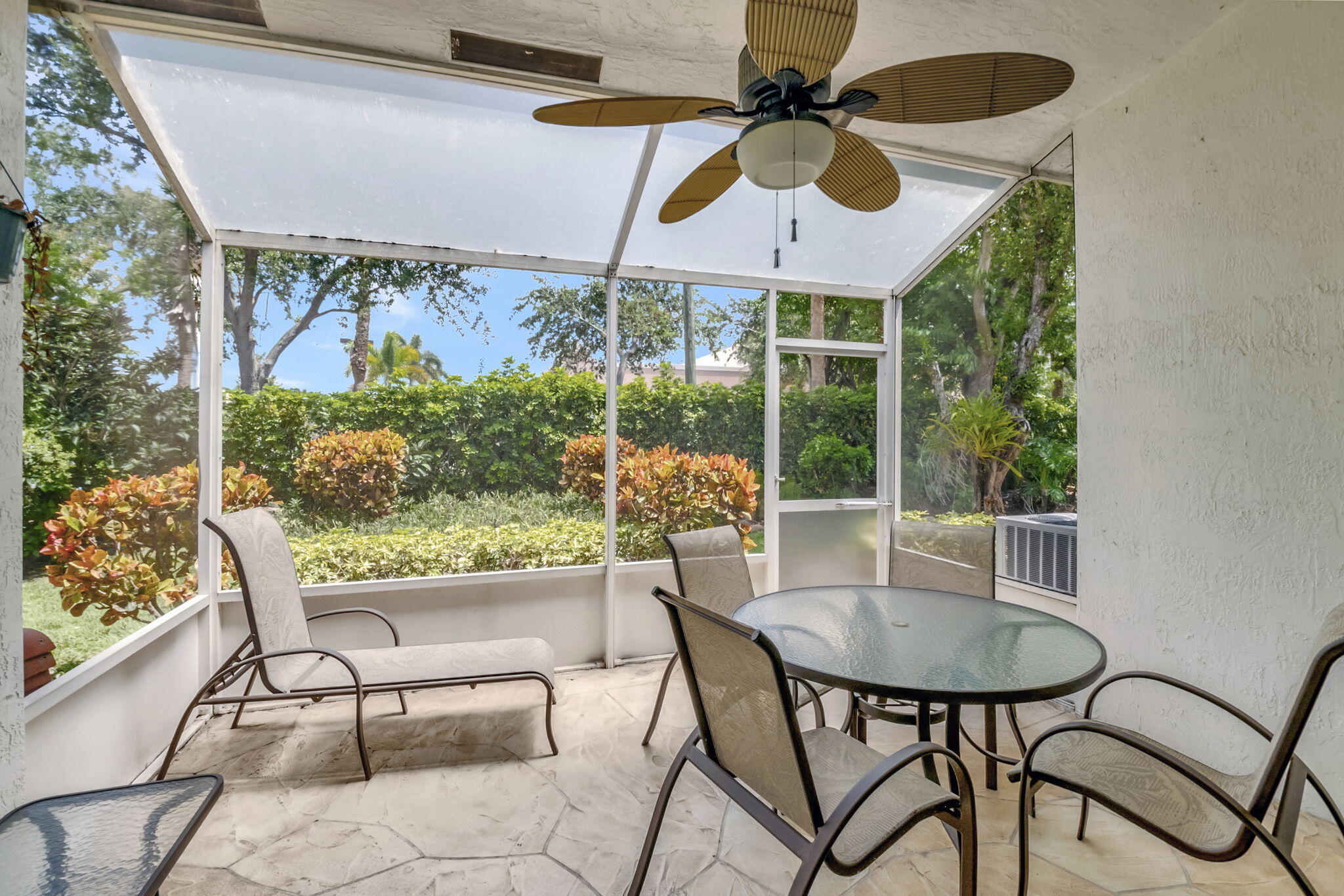 6285 Petunia Road