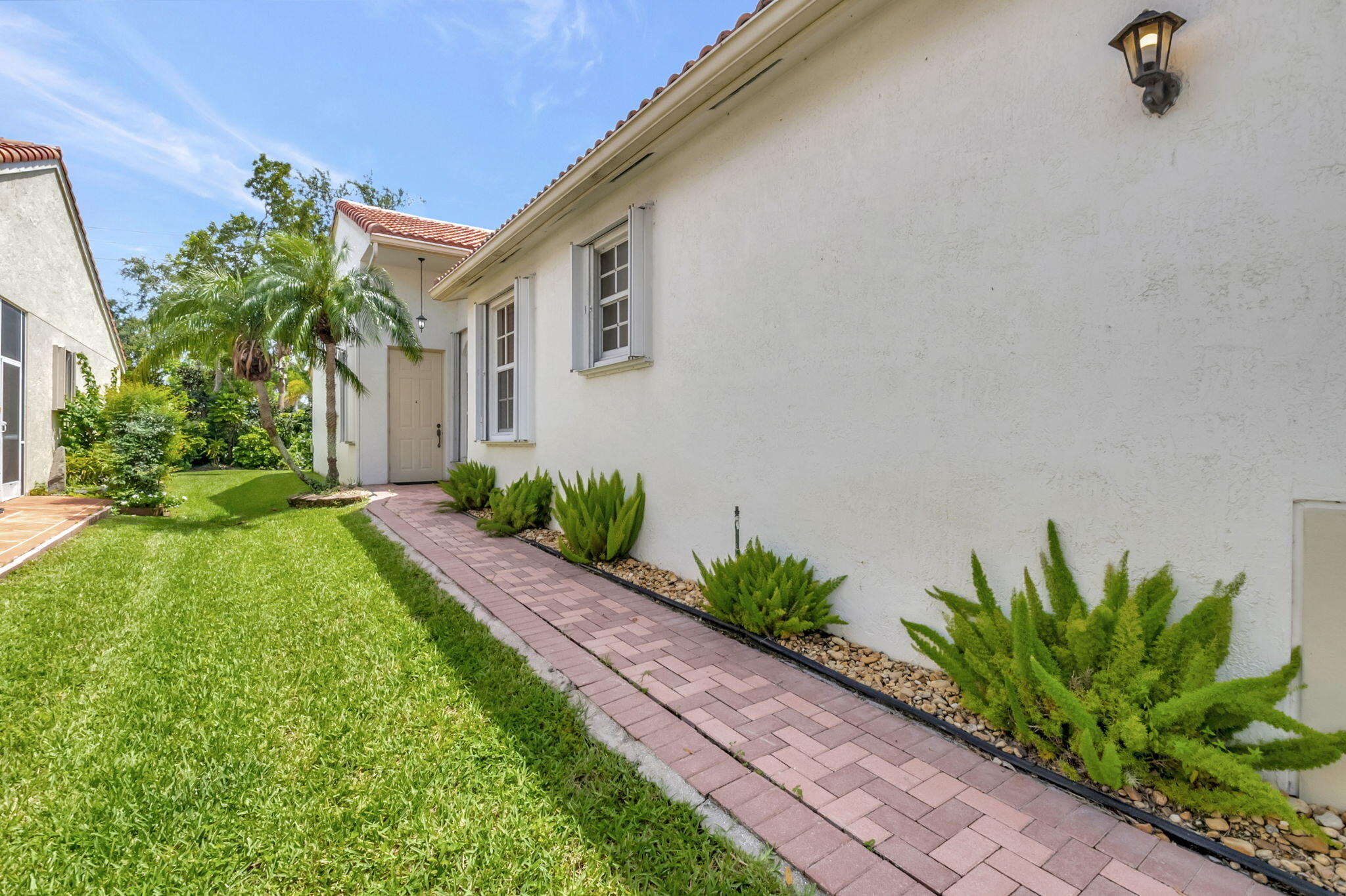6285 Petunia Road