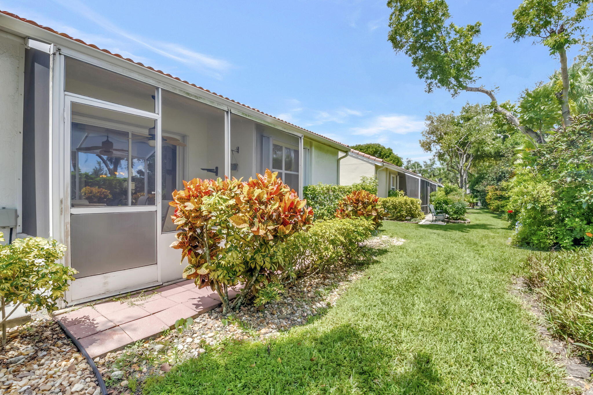6285 Petunia Road