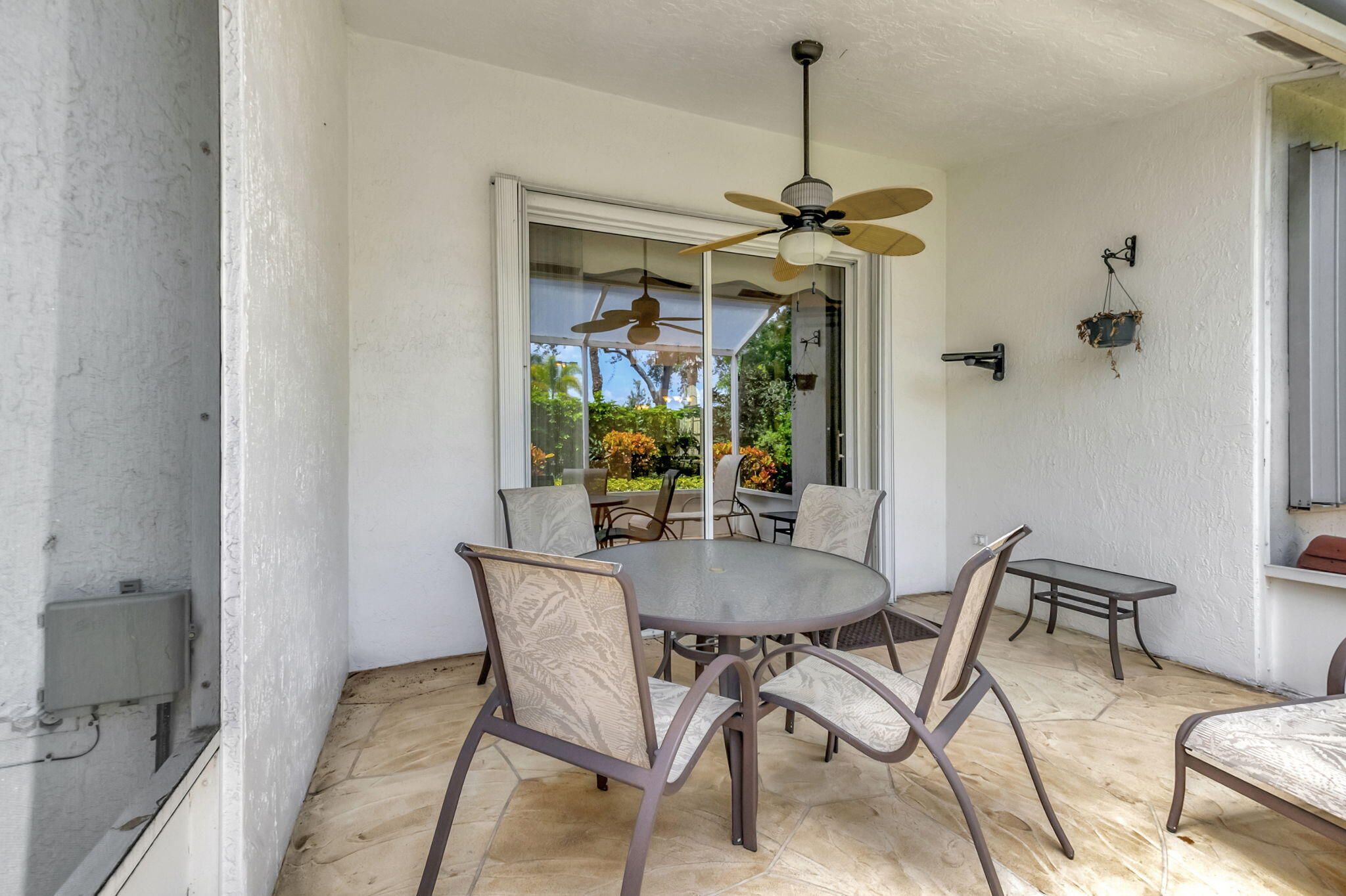 6285 Petunia Road