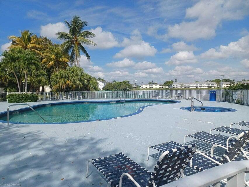 3433 NW 44th Street 201, Oakland Park Unit: 201