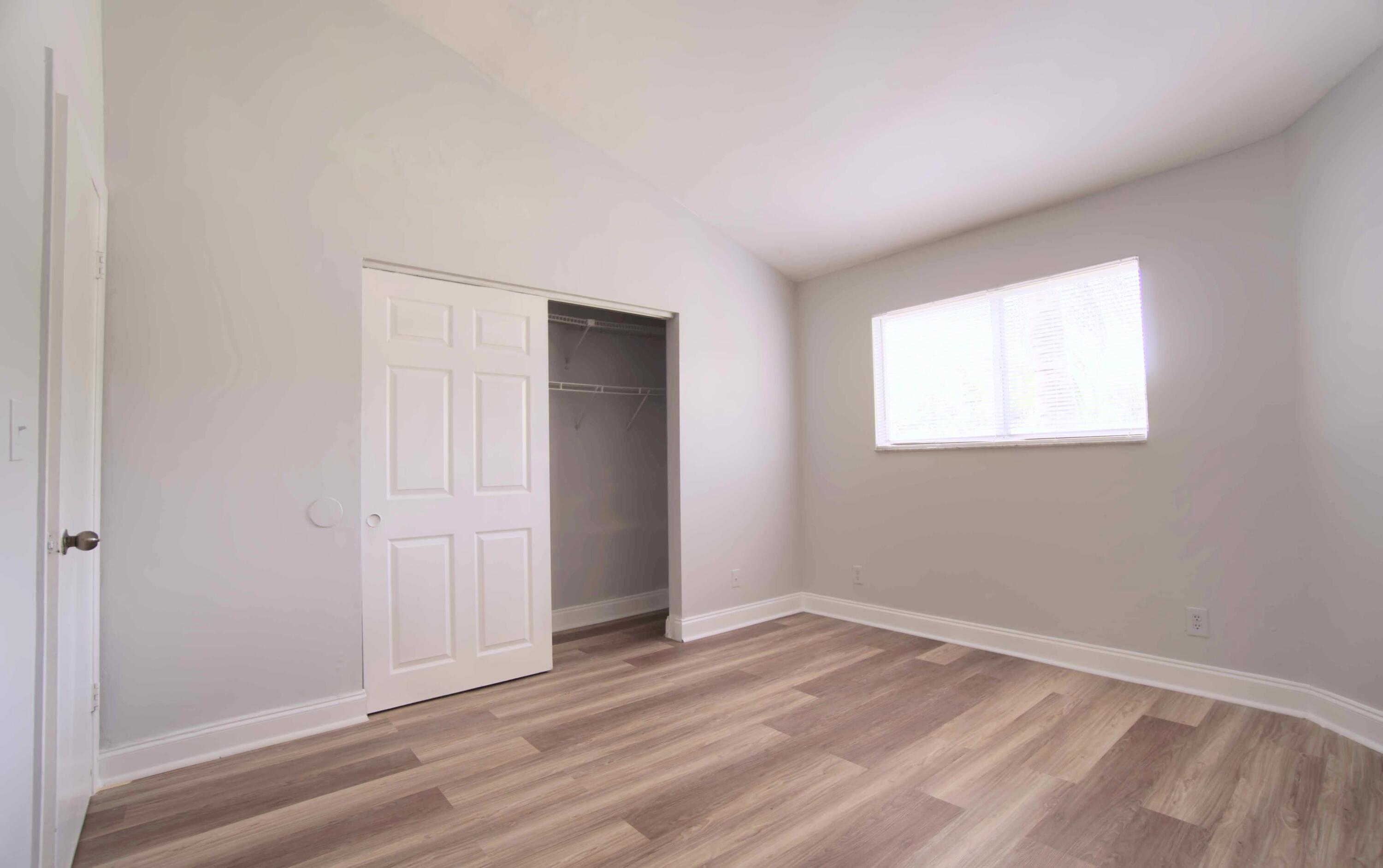 3433 NW 44th Street 201, Oakland Park Unit: 201