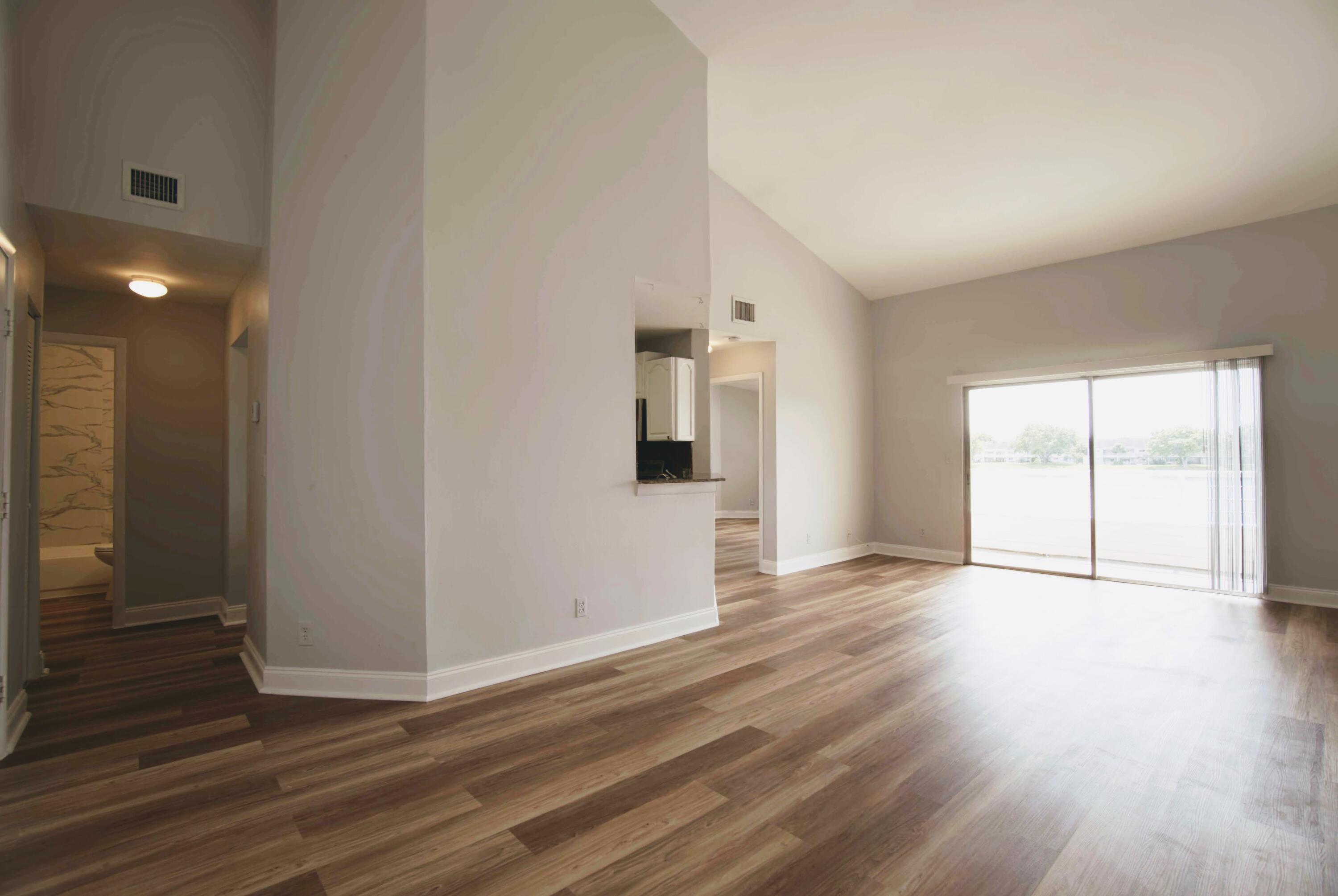 3433 NW 44th Street 201, Oakland Park Unit: 201