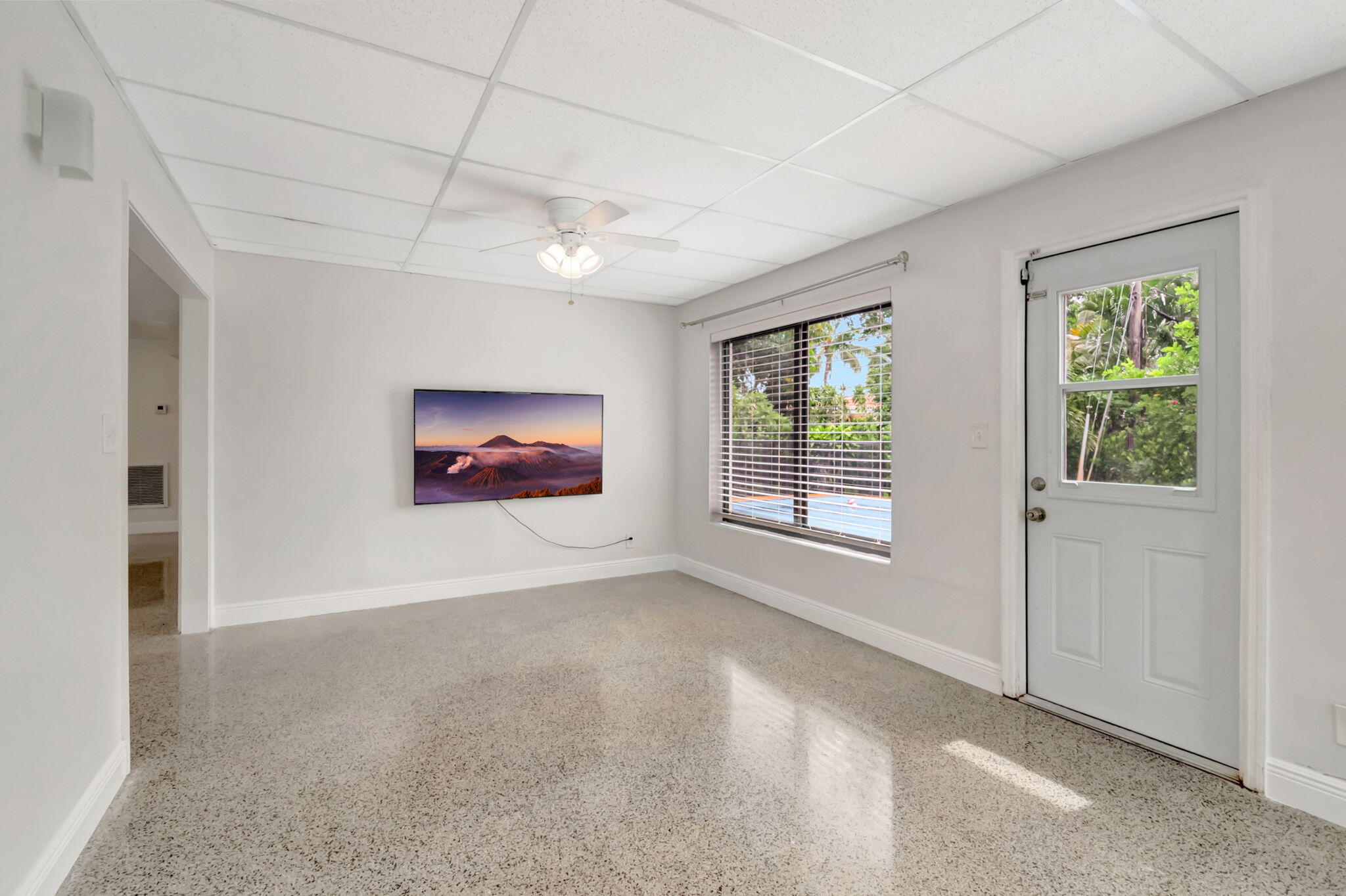 3550 NE 4th Ave Avenue