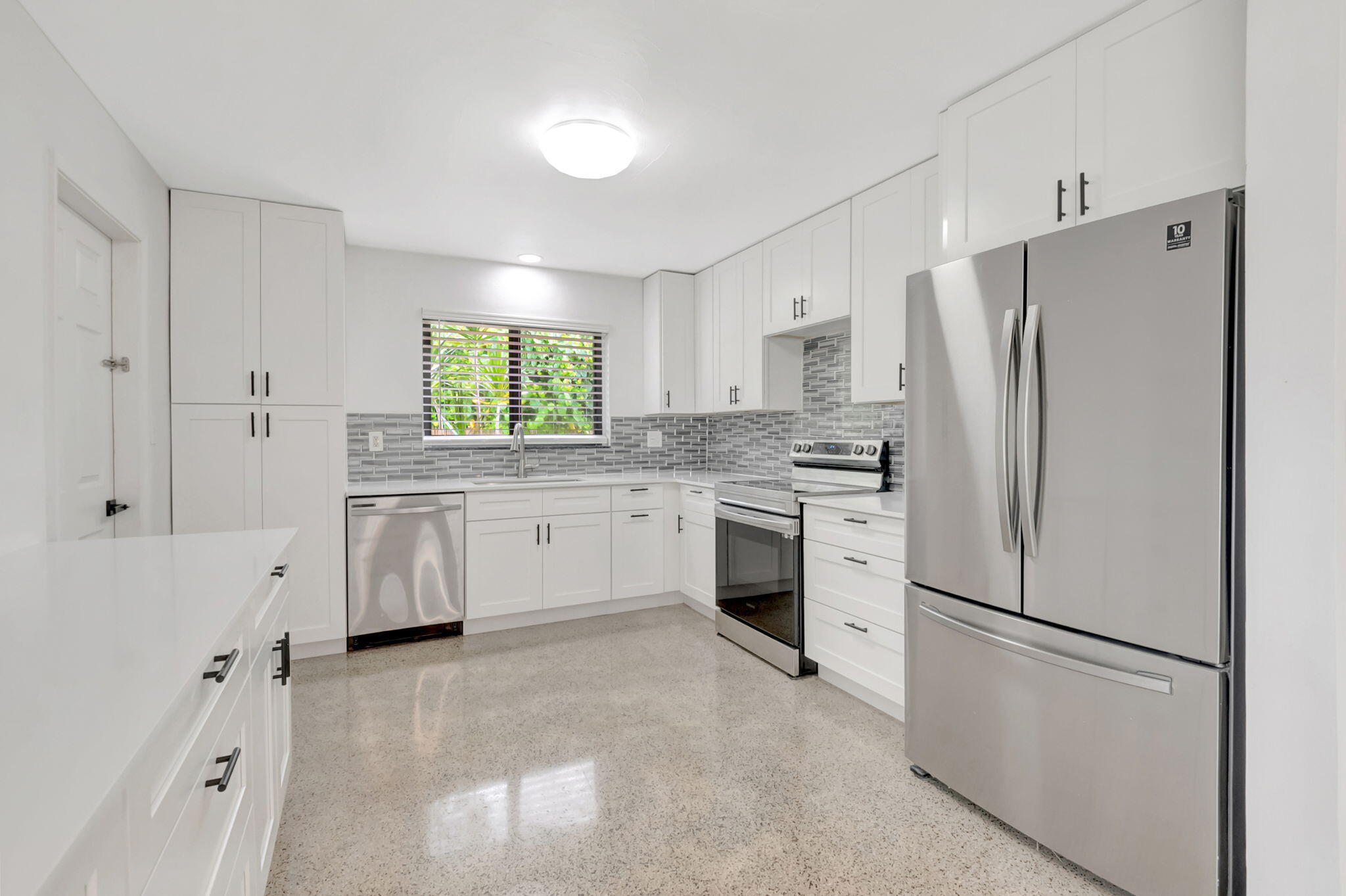 3550 NE 4th Ave Avenue