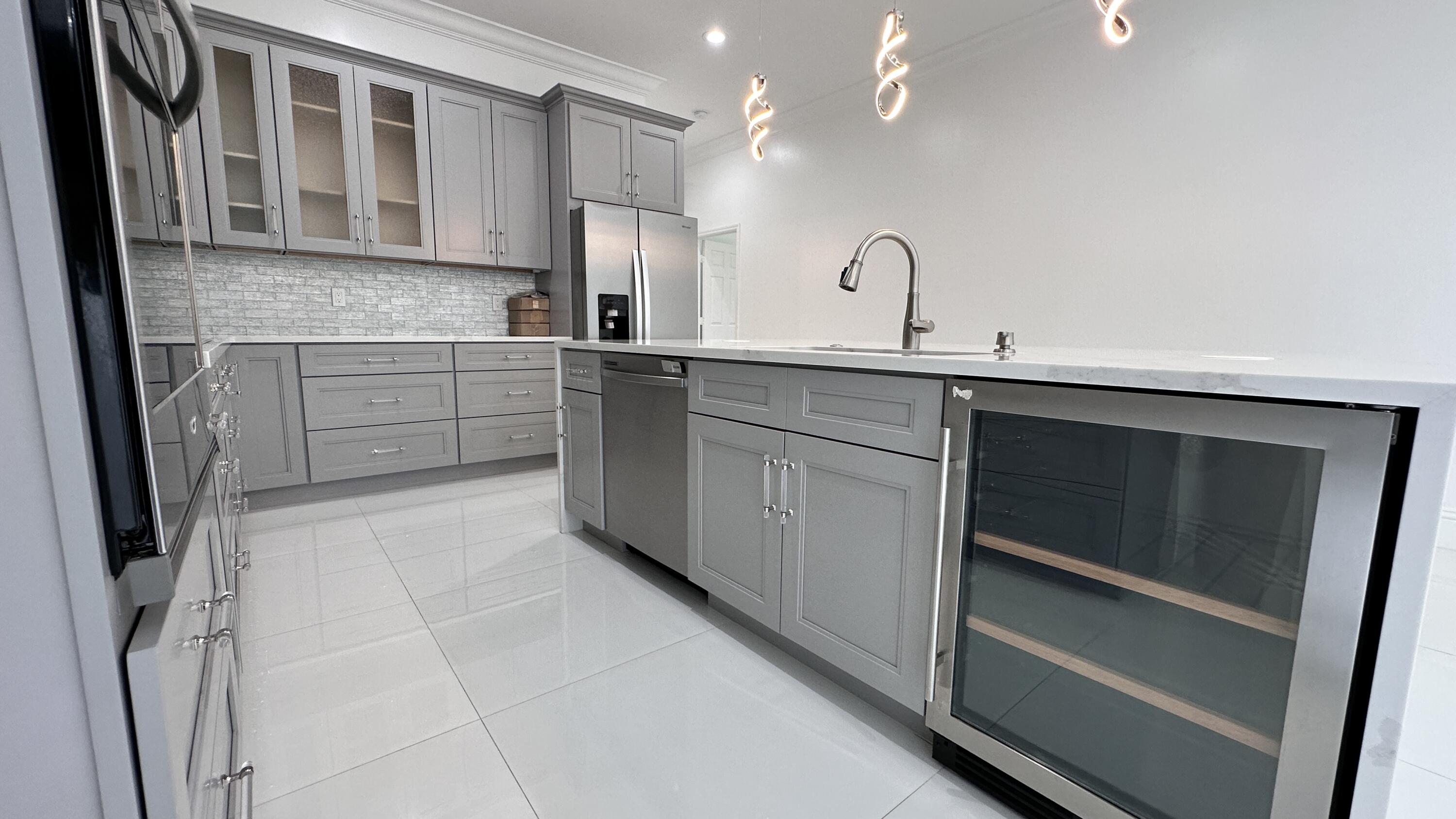 5181 NW 50th Terrace