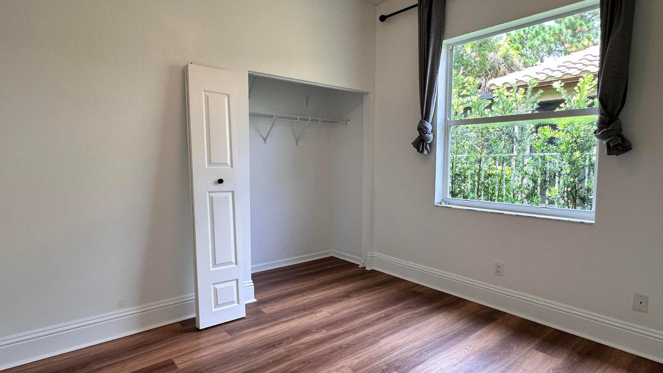 5181 NW 50th Terrace