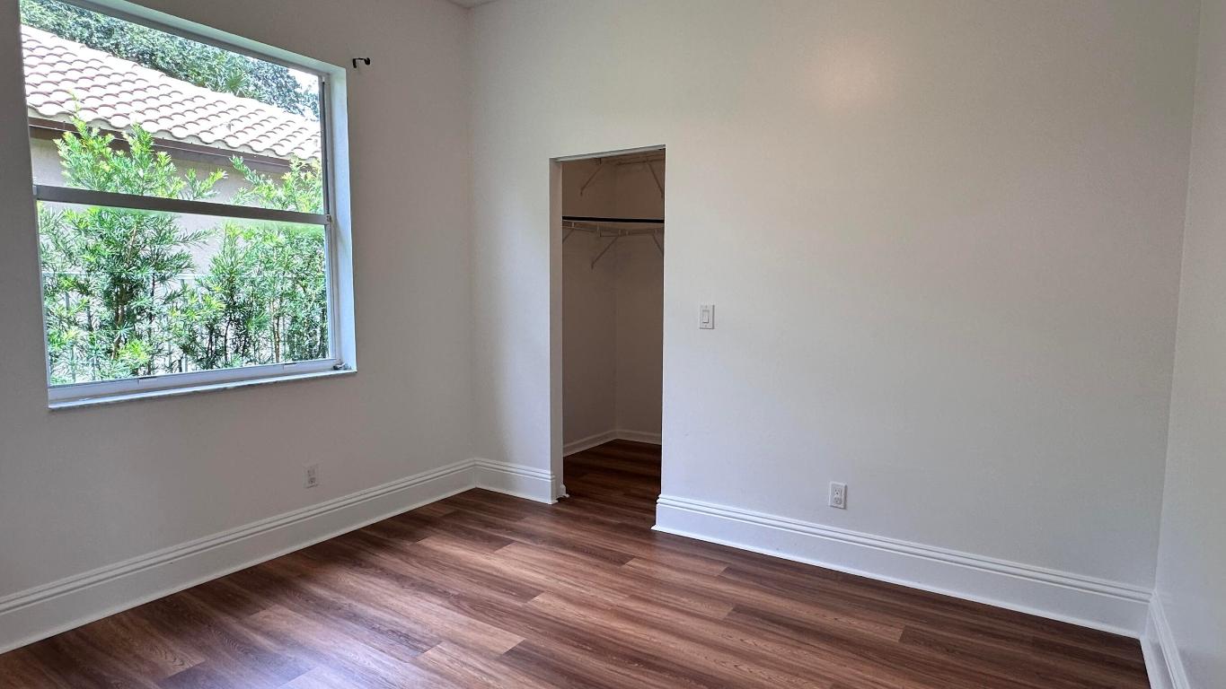 5181 NW 50th Terrace