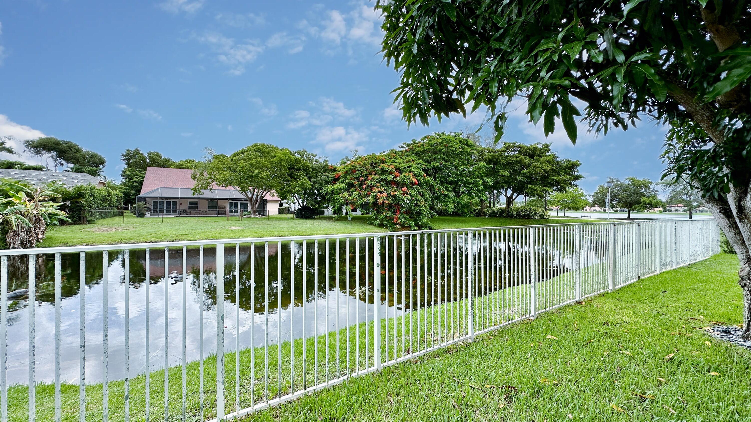 5181 NW 50th Terrace