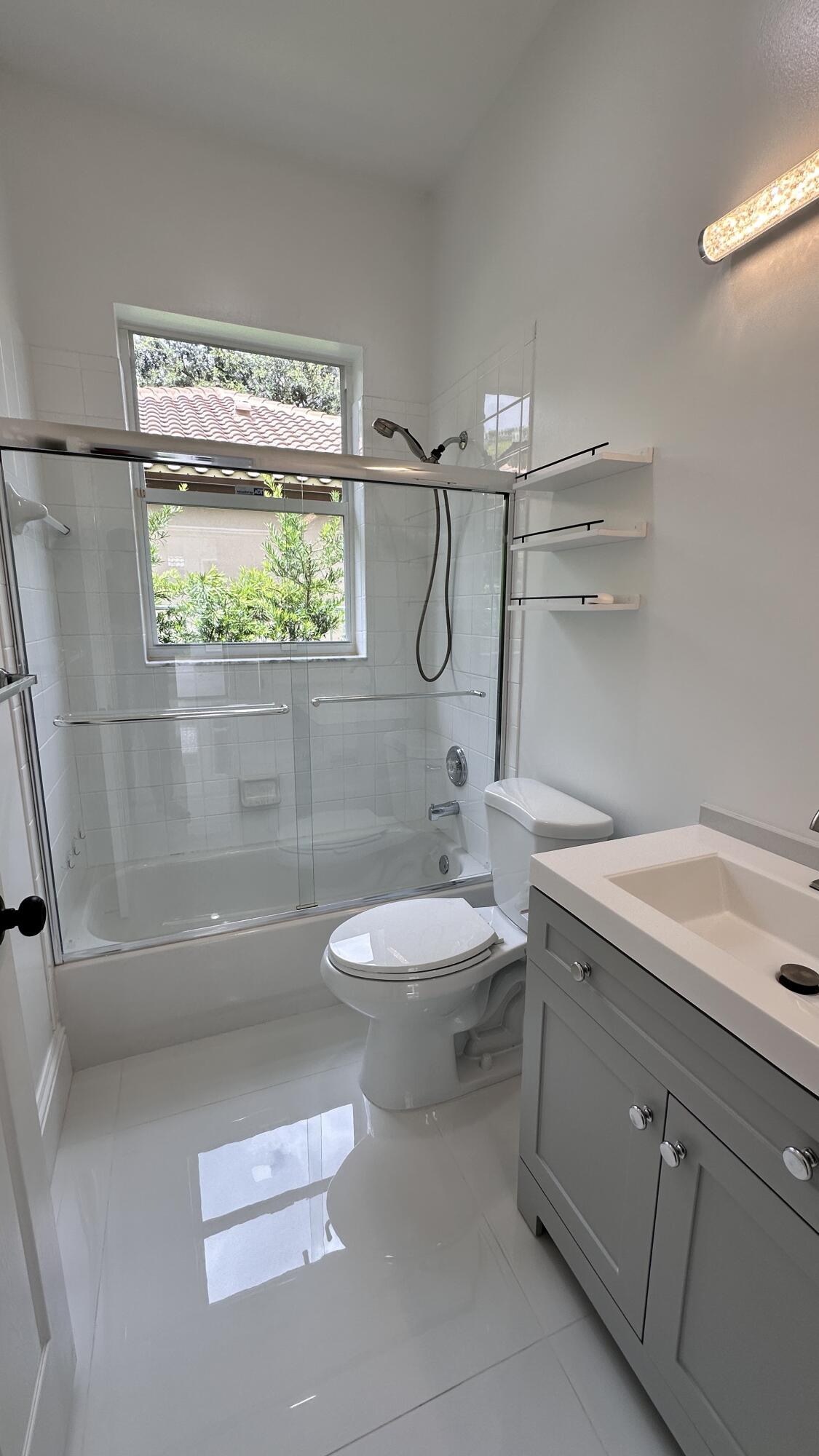 5181 NW 50th Terrace