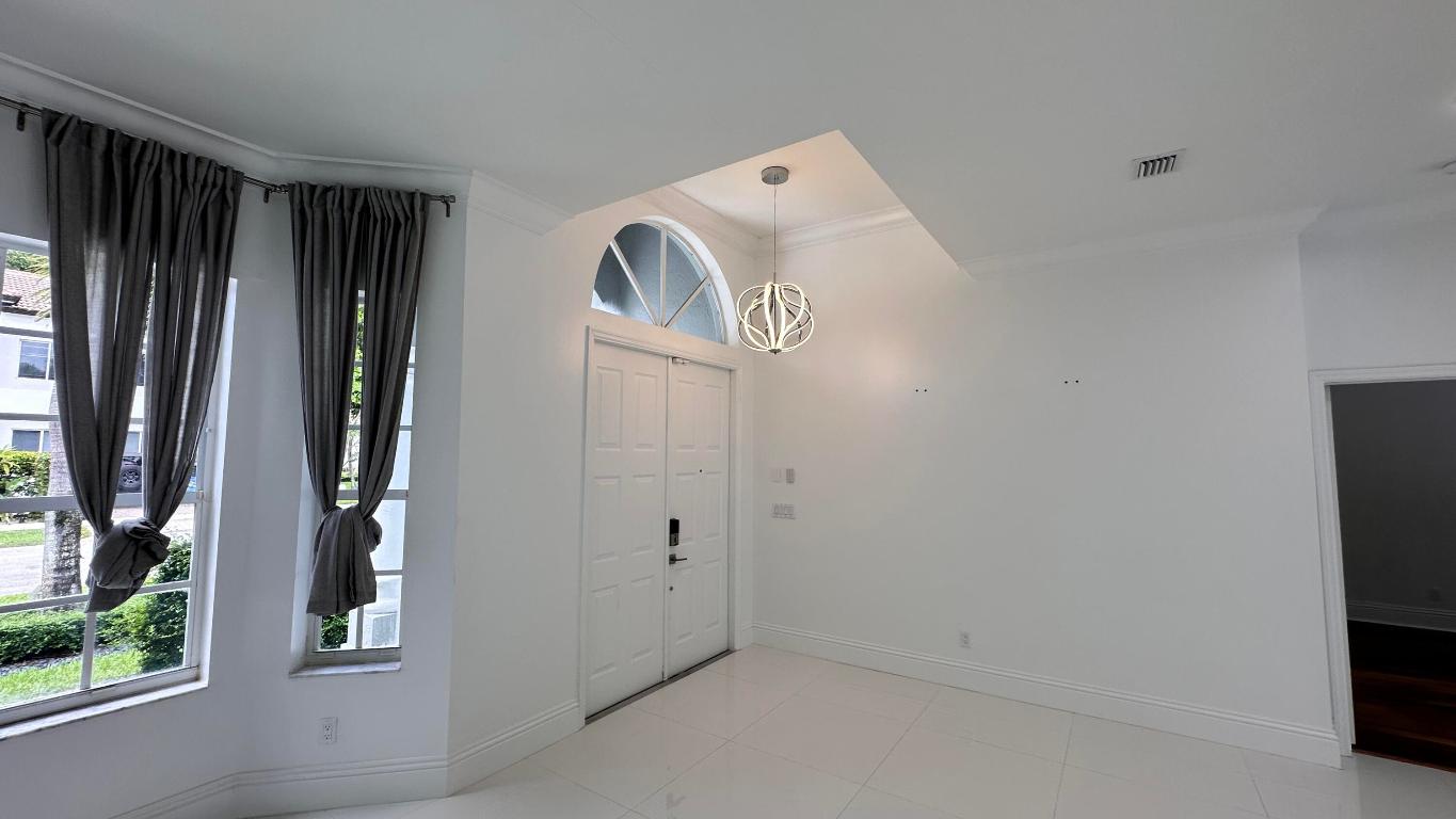 5181 NW 50th Terrace