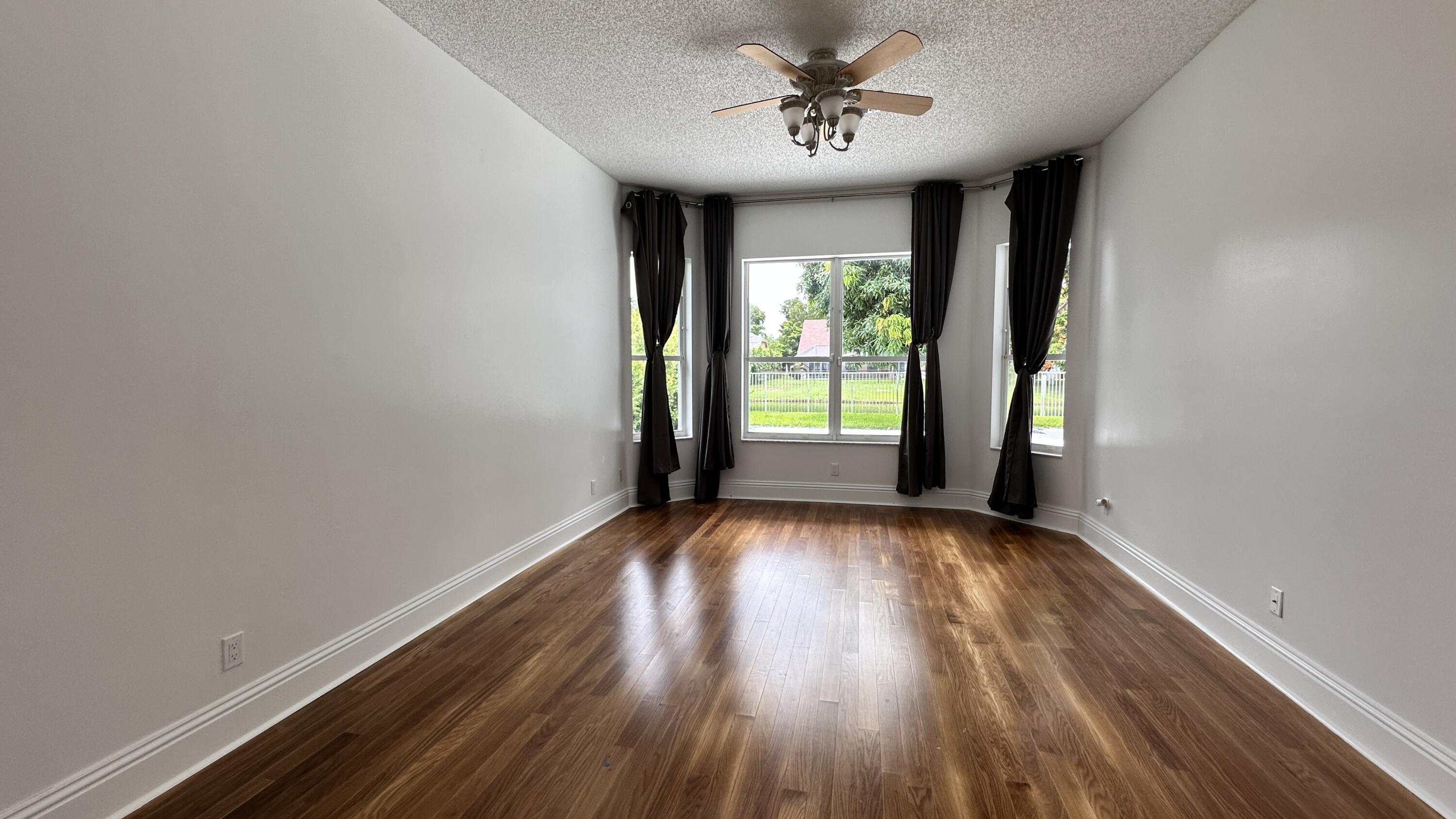 5181 NW 50th Terrace