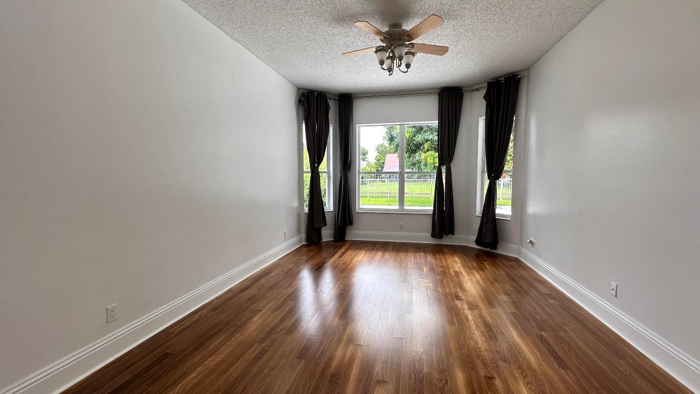 5181 NW 50th Terrace