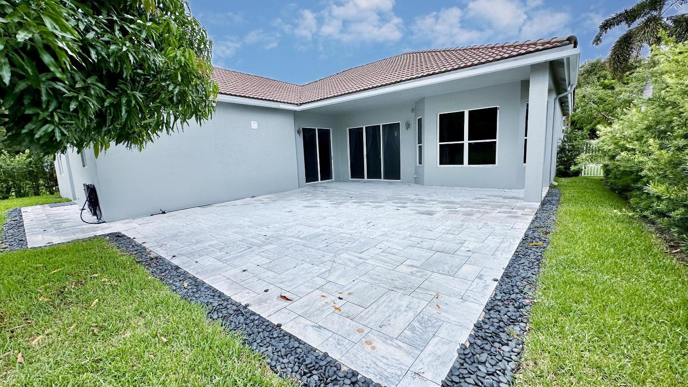 5181 NW 50th Terrace