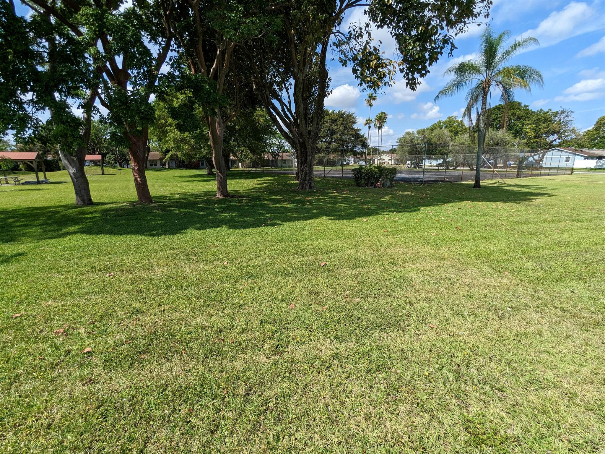 5540 Lakewood Circle H