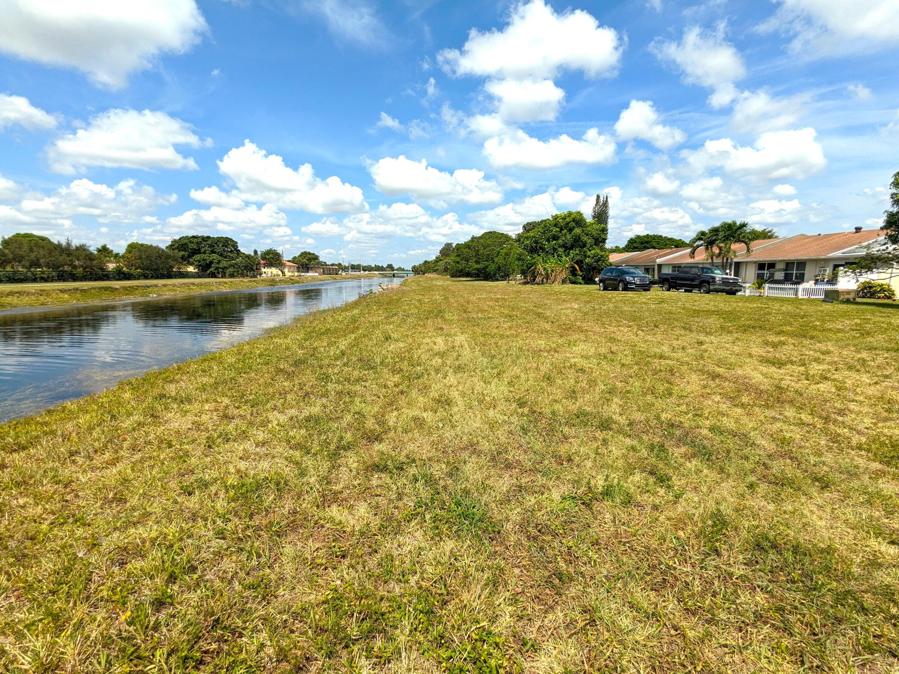 5540 Lakewood Circle H