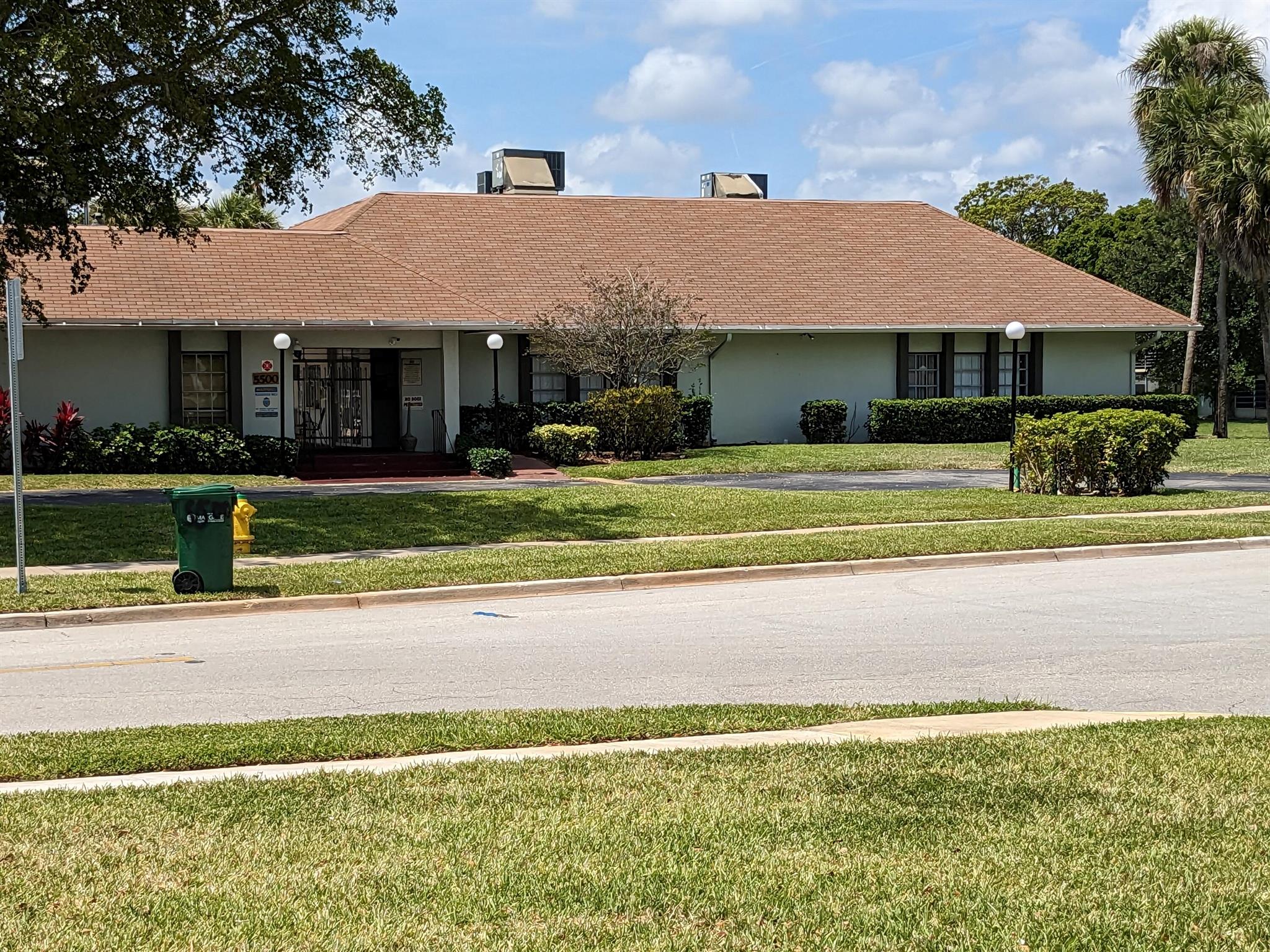 5540 Lakewood Circle H