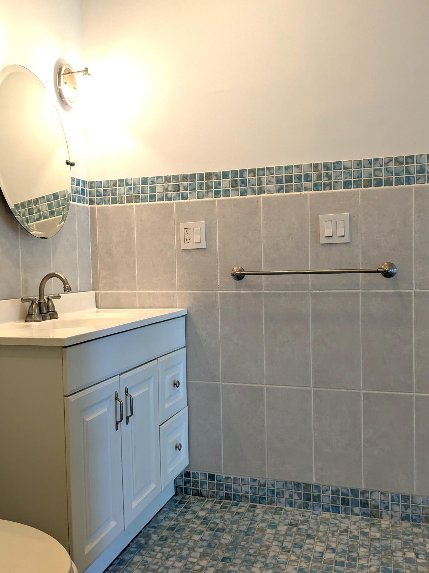 5540 Lakewood Circle H