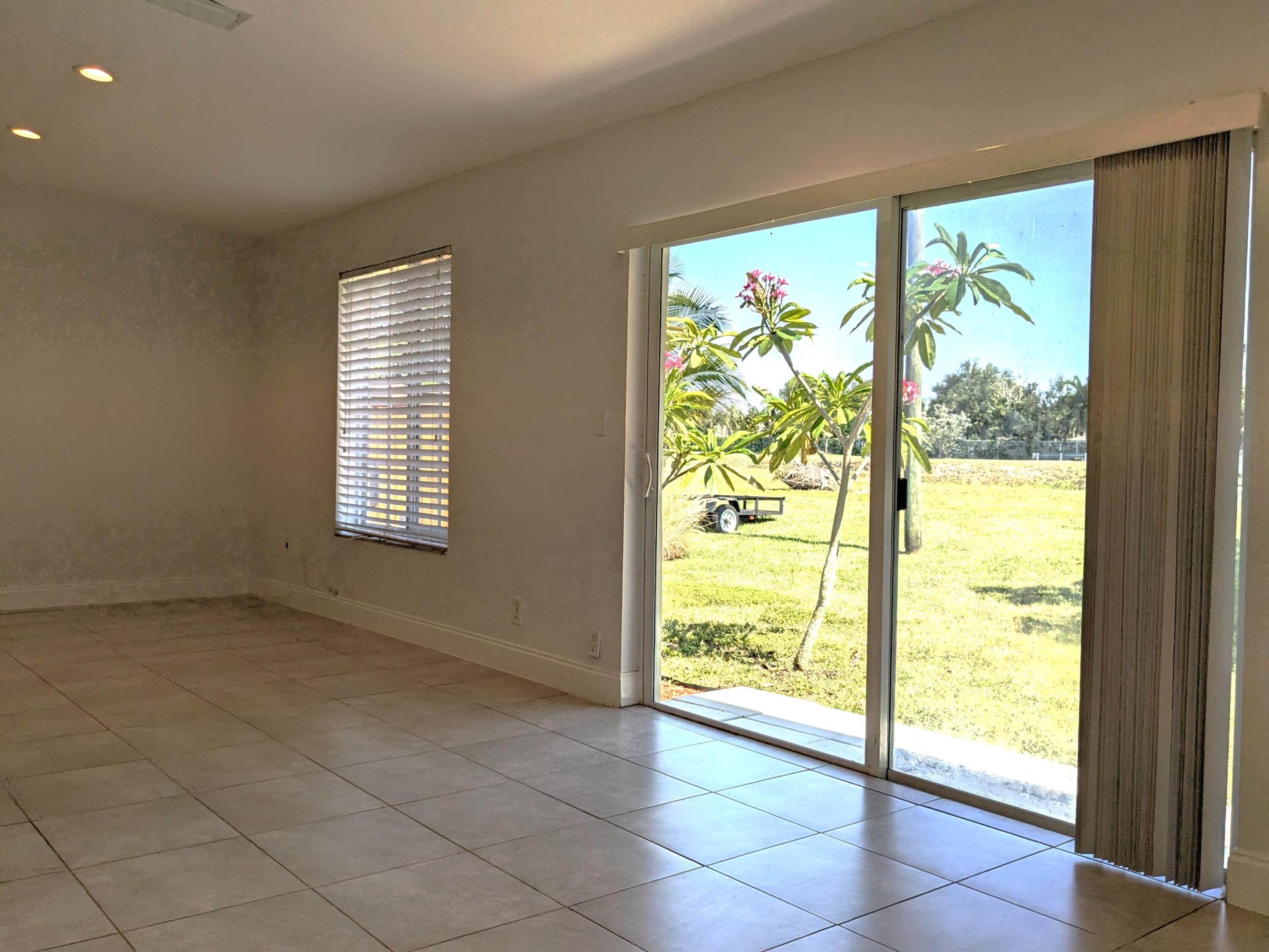 5540 Lakewood Circle H