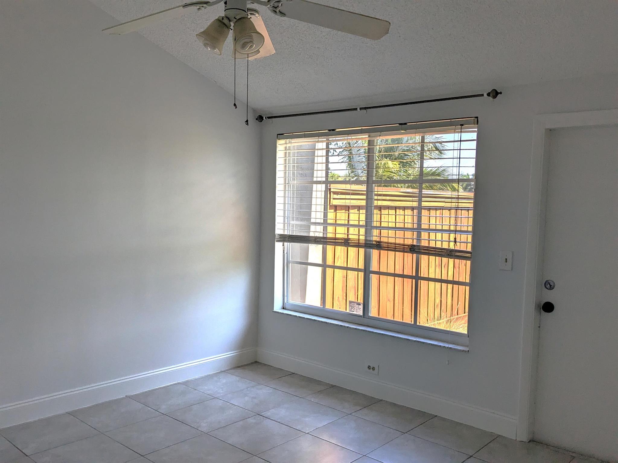 5540 Lakewood Circle H