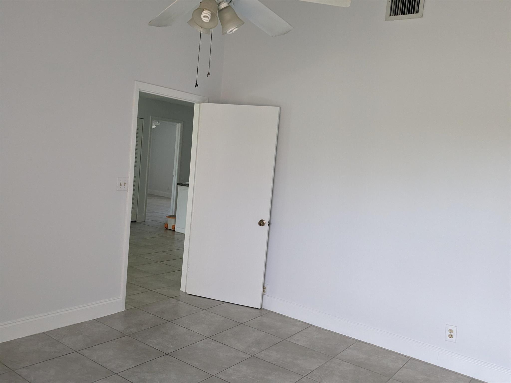 5540 Lakewood Circle H