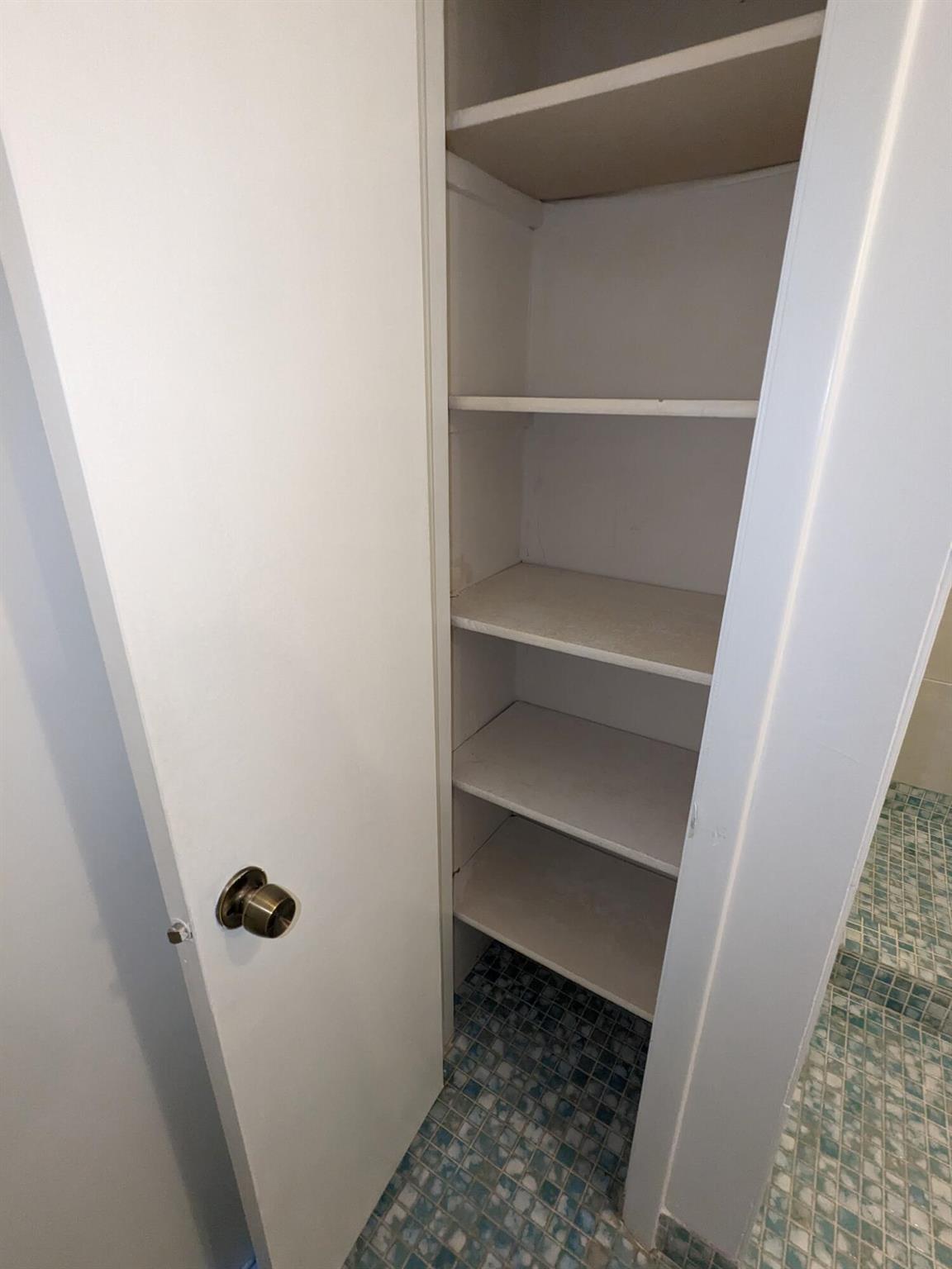 5540 Lakewood Circle H