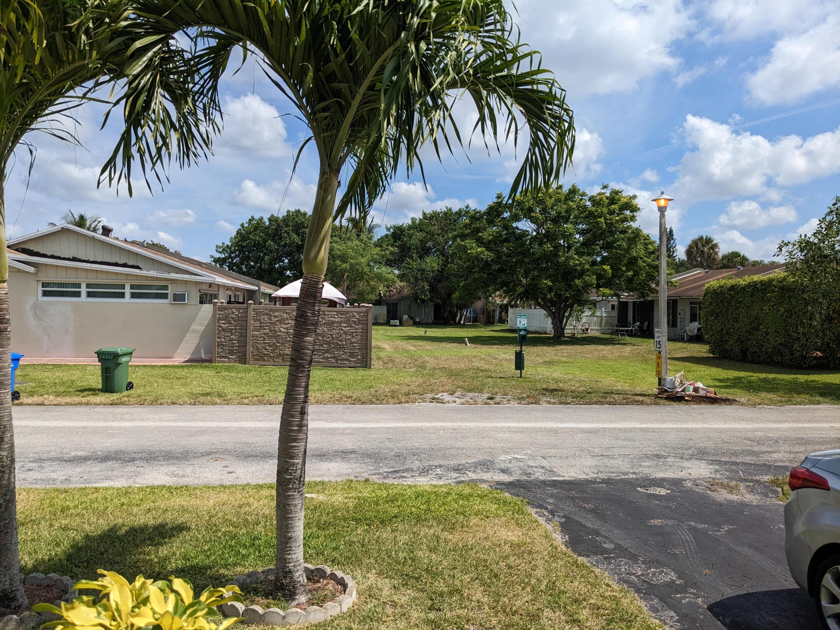 5540 Lakewood Circle H