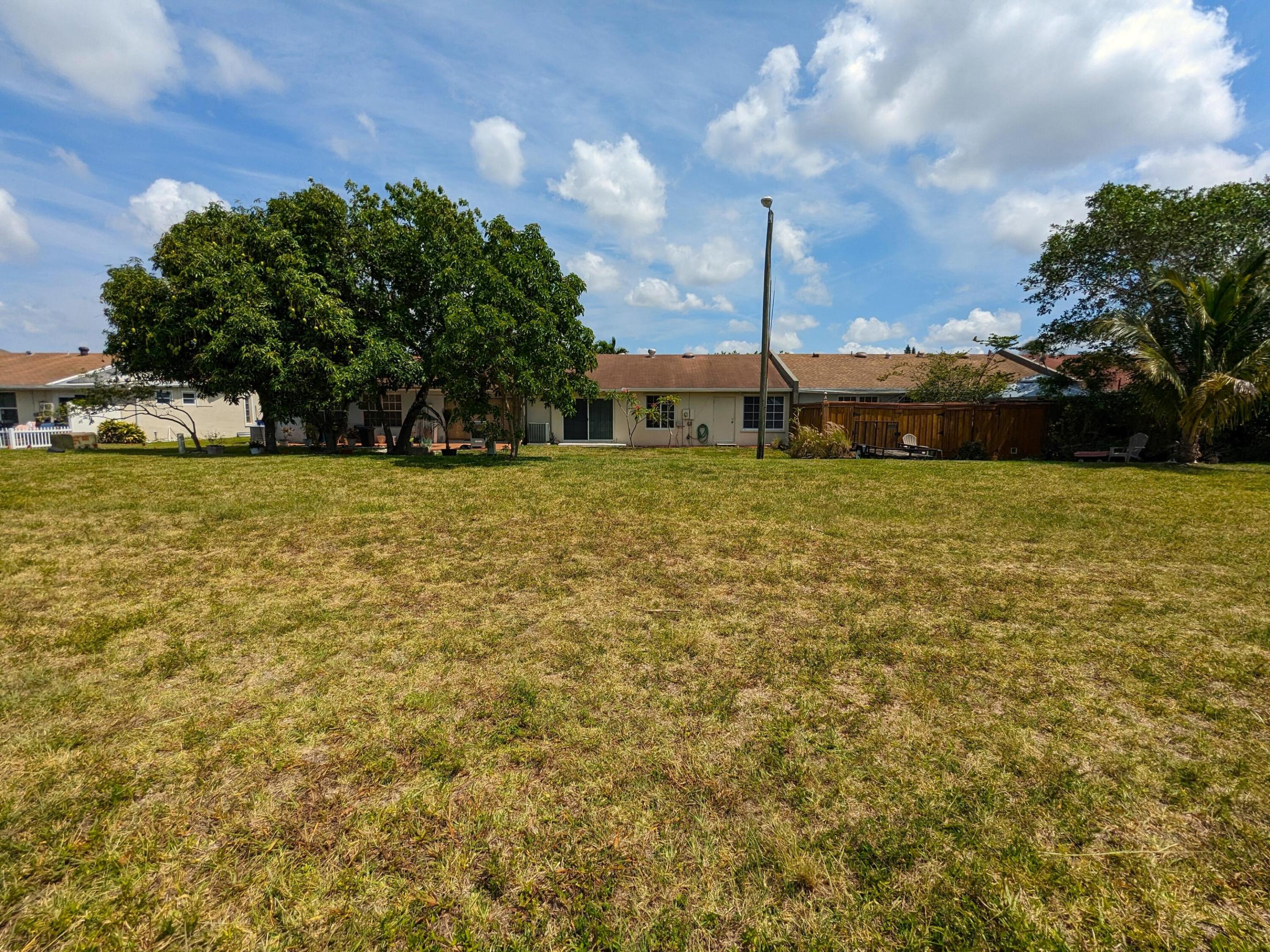 5540 Lakewood Circle H