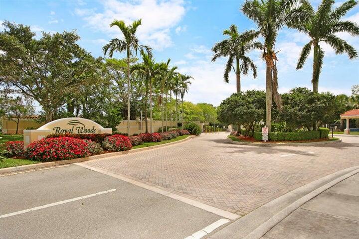 22118 Majestic Woods Way 402