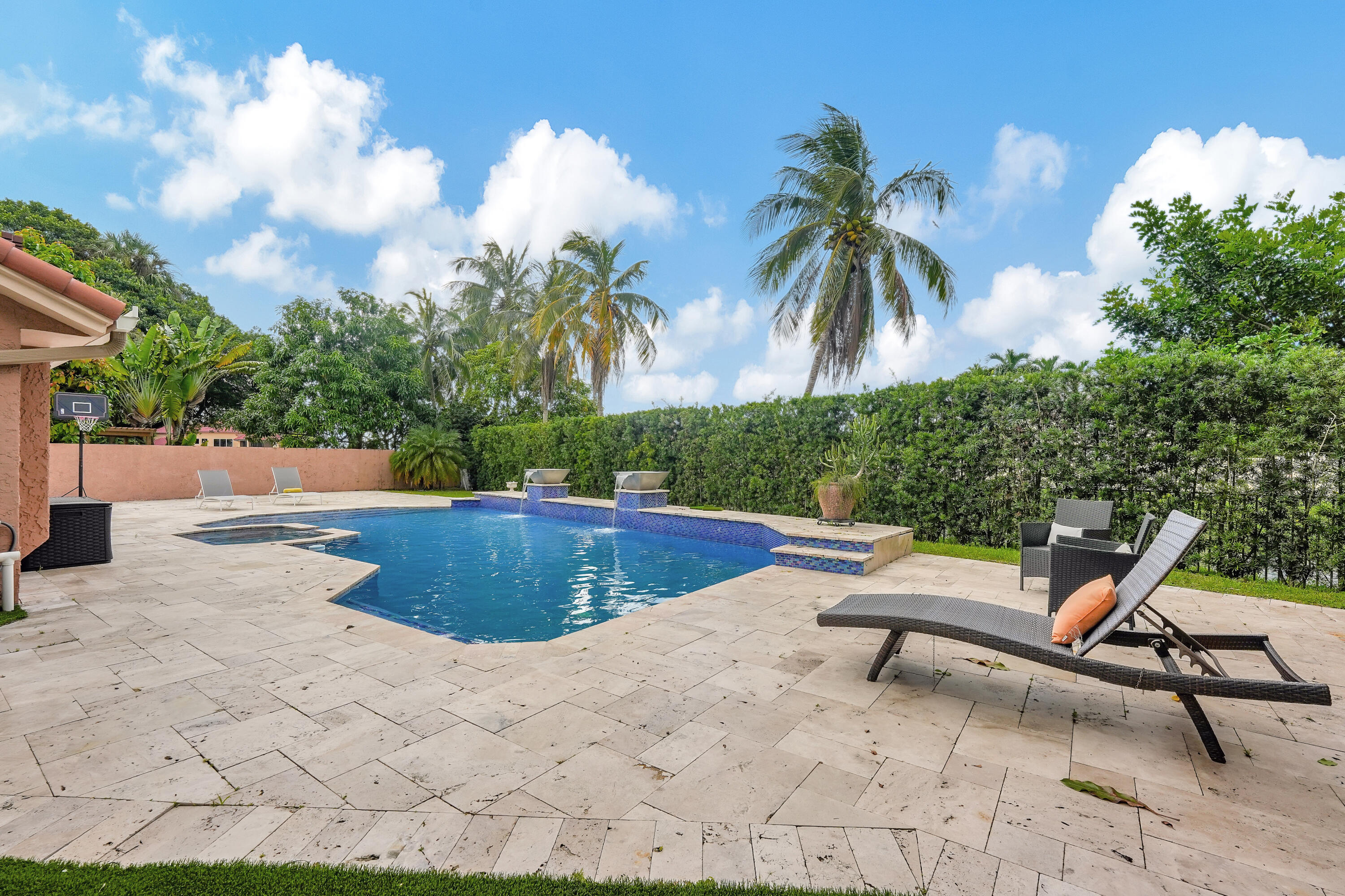 3803 NW 7th Place