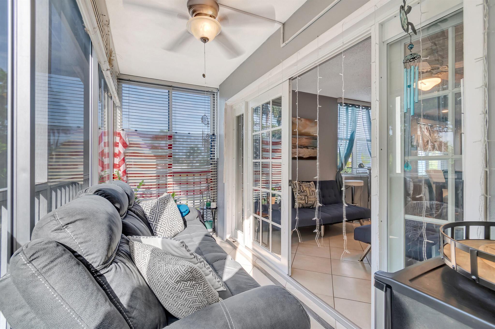 1810 New Palm Way 318