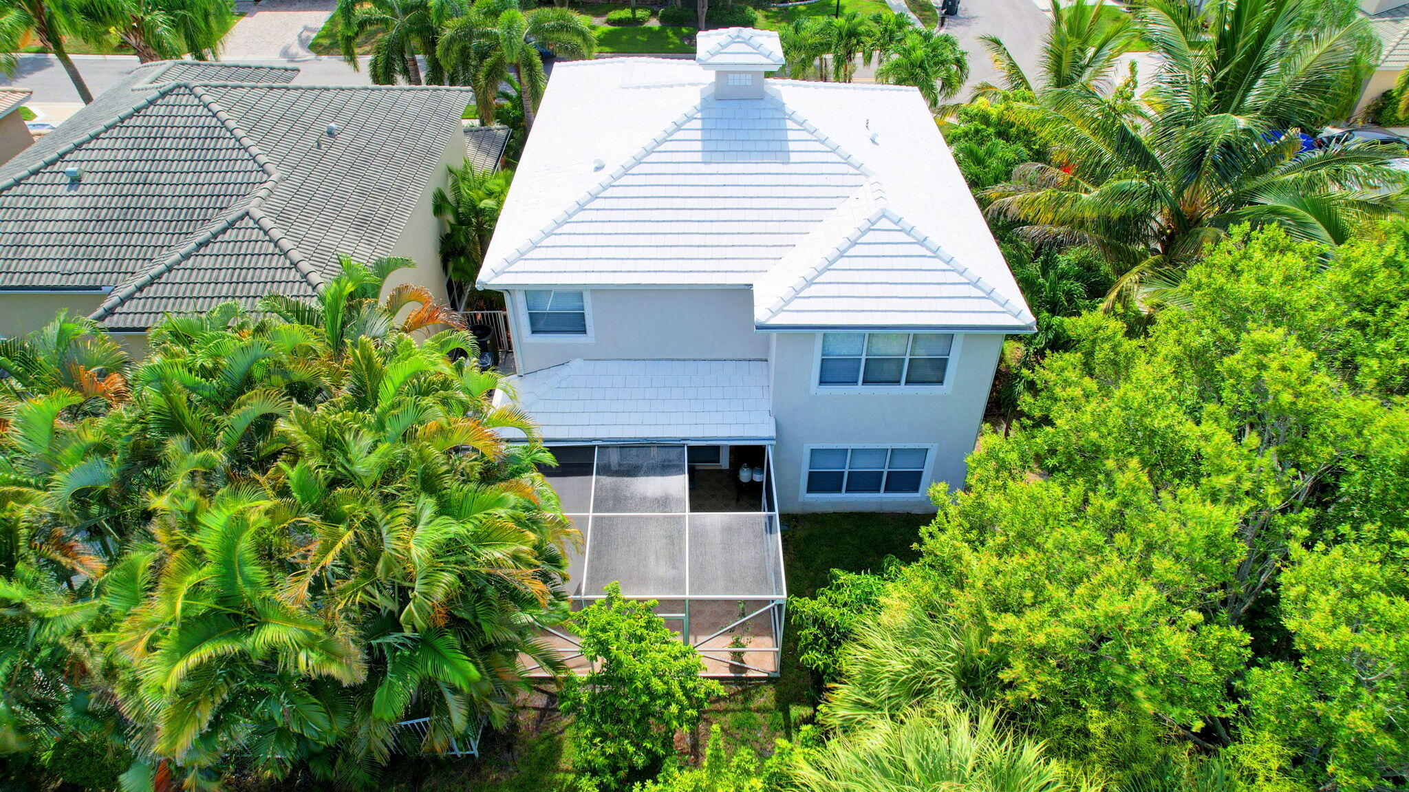 6784 Hendry Drive
