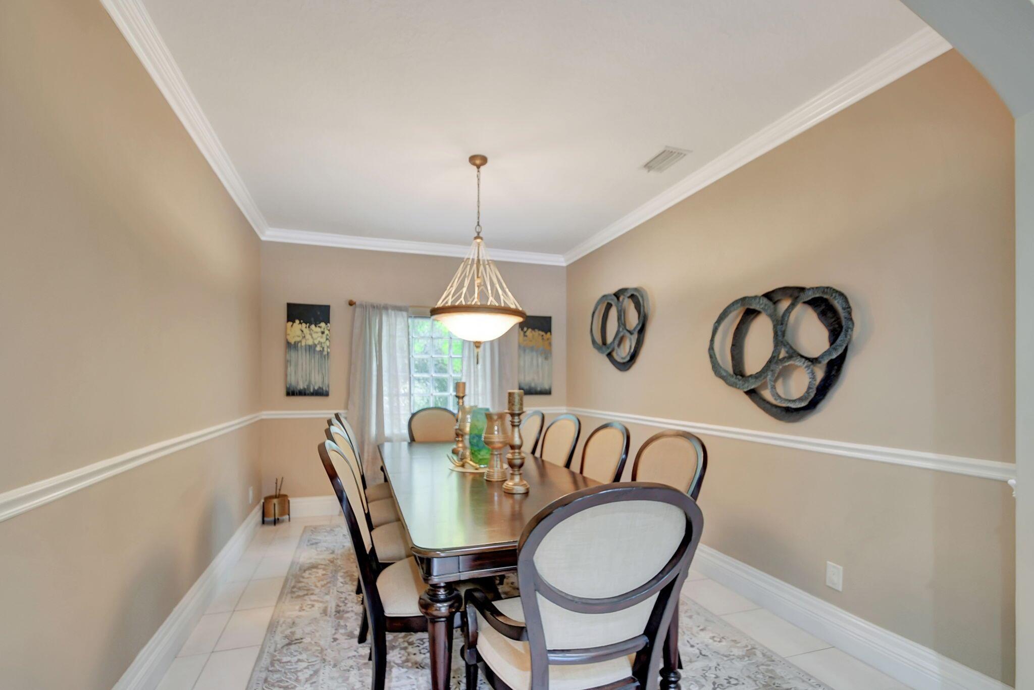 6784 Hendry Drive