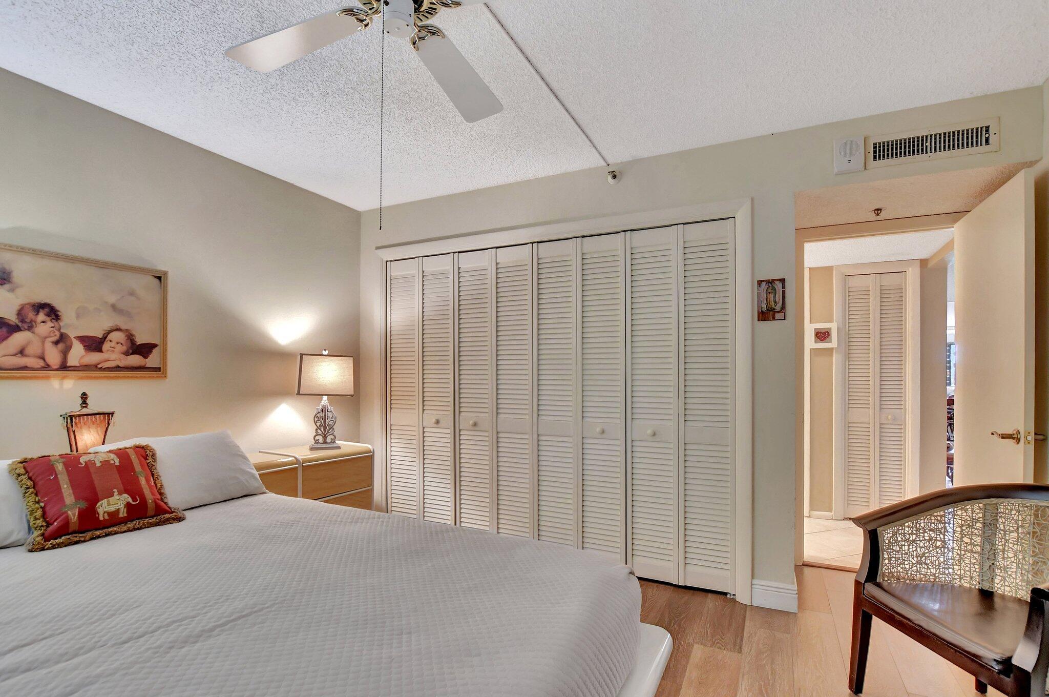 6420 Boca Del Mar 303