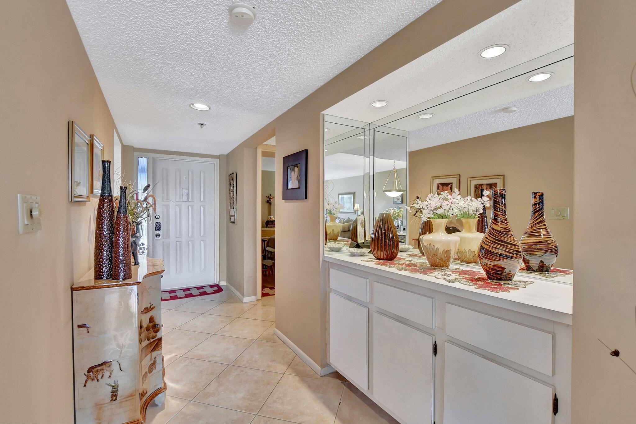 6420 Boca Del Mar 303