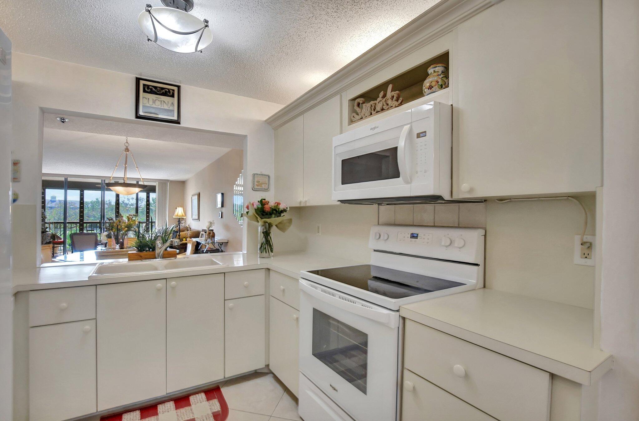 6420 Boca Del Mar 303