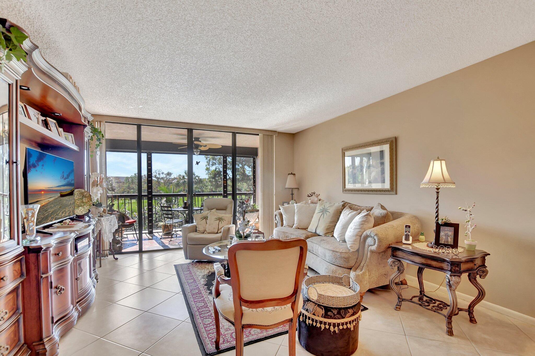 6420 Boca Del Mar 303