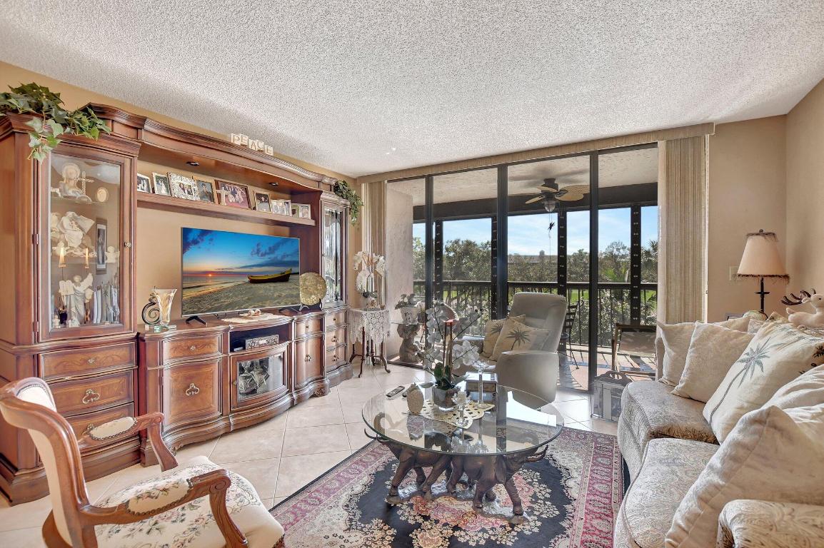 6420 Boca Del Mar 303