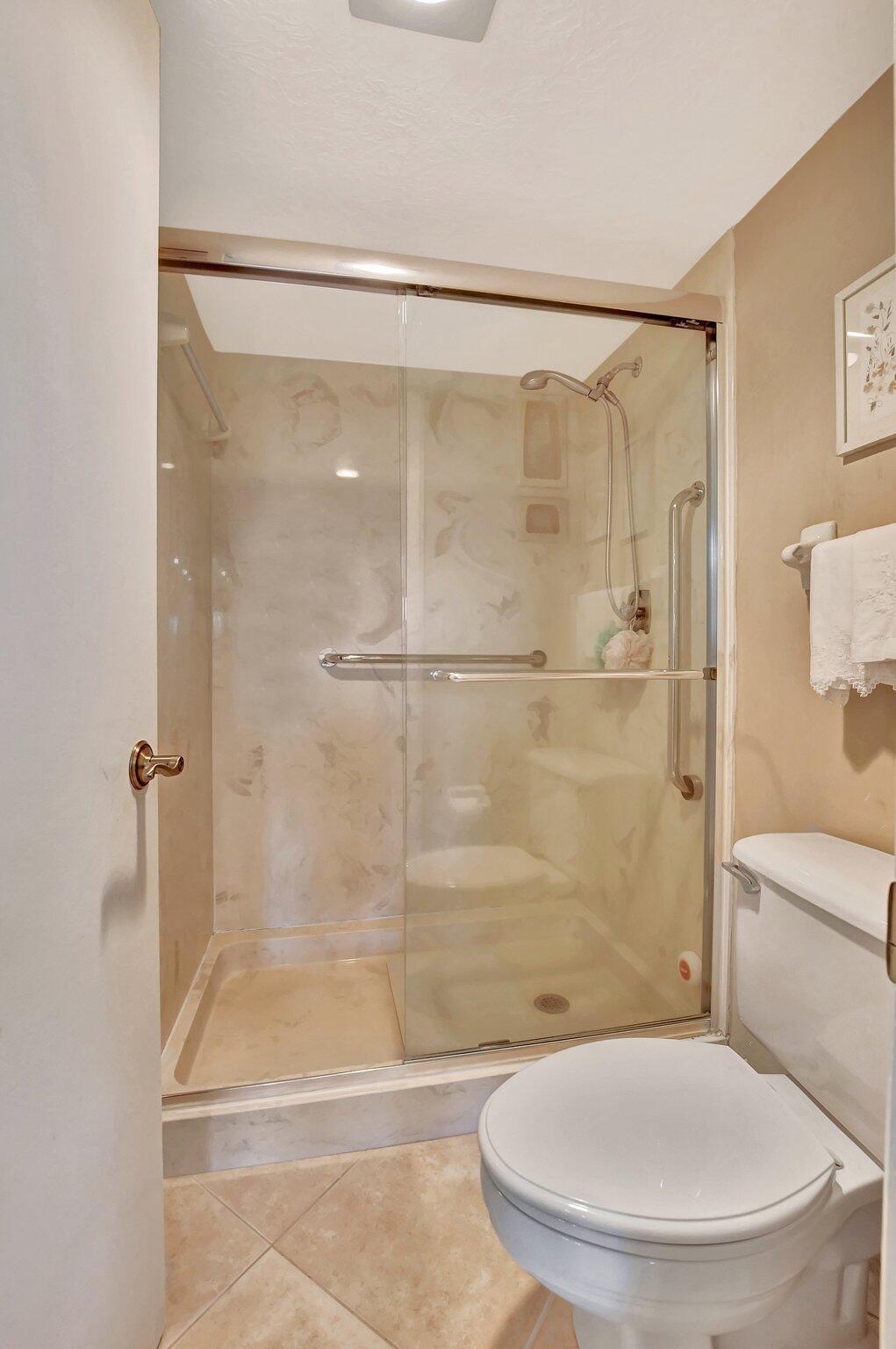 6420 Boca Del Mar 303