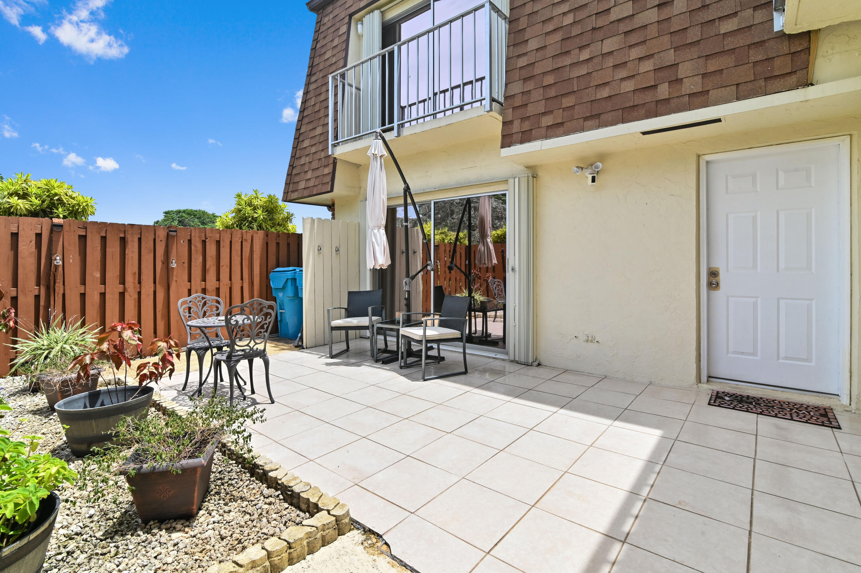 562 SE 27th Terrace