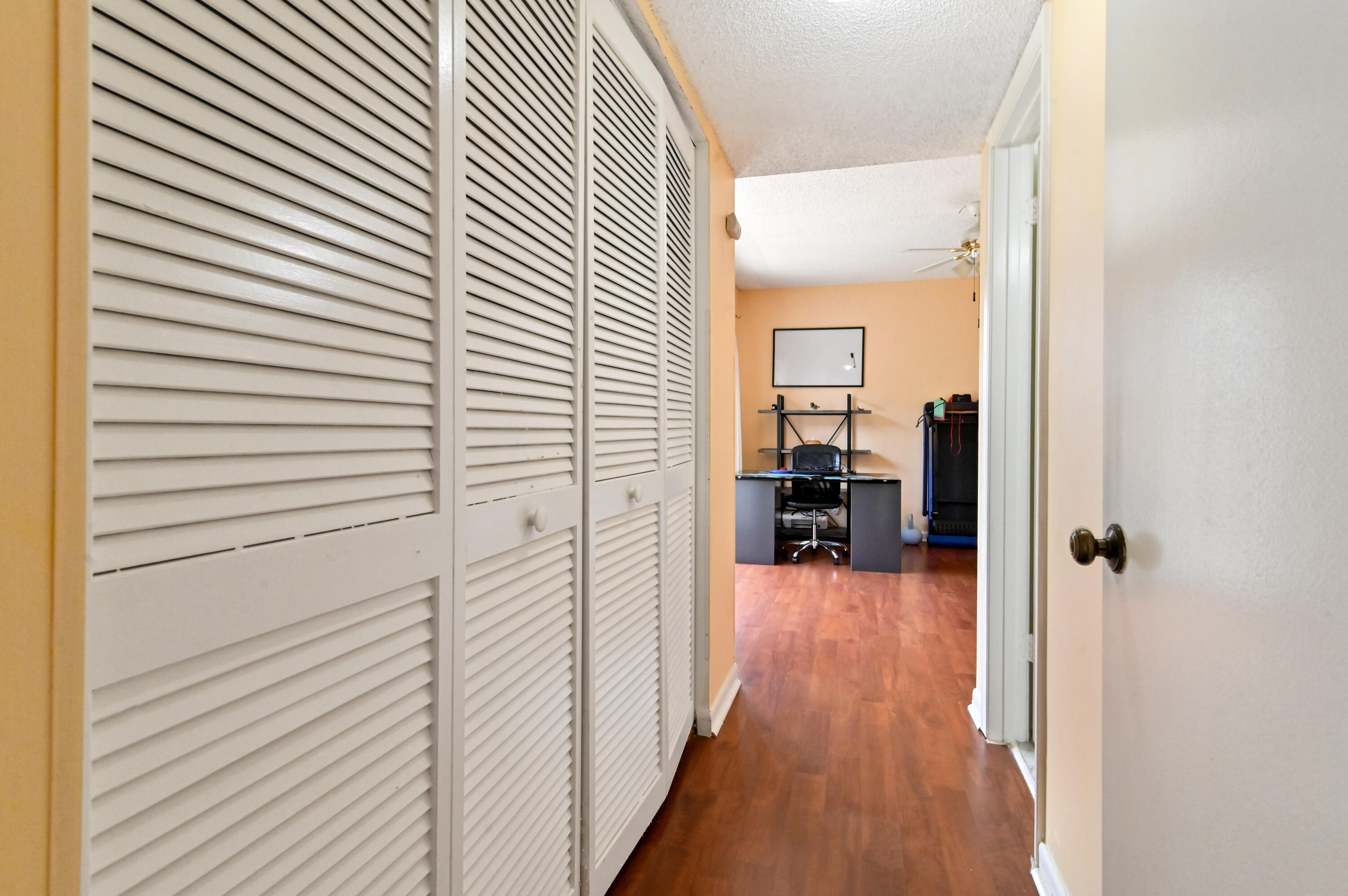 562 SE 27th Terrace