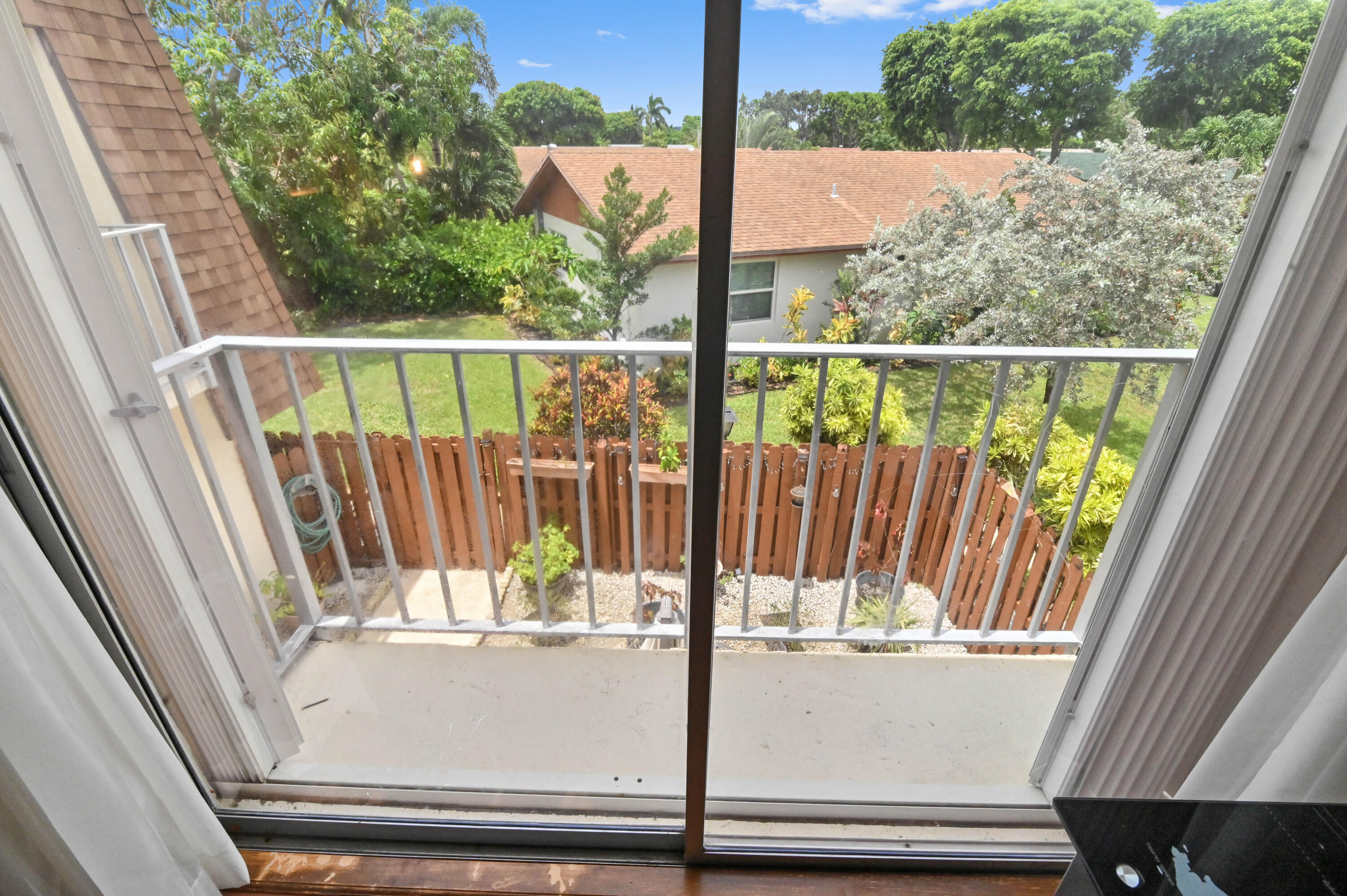 562 SE 27th Terrace