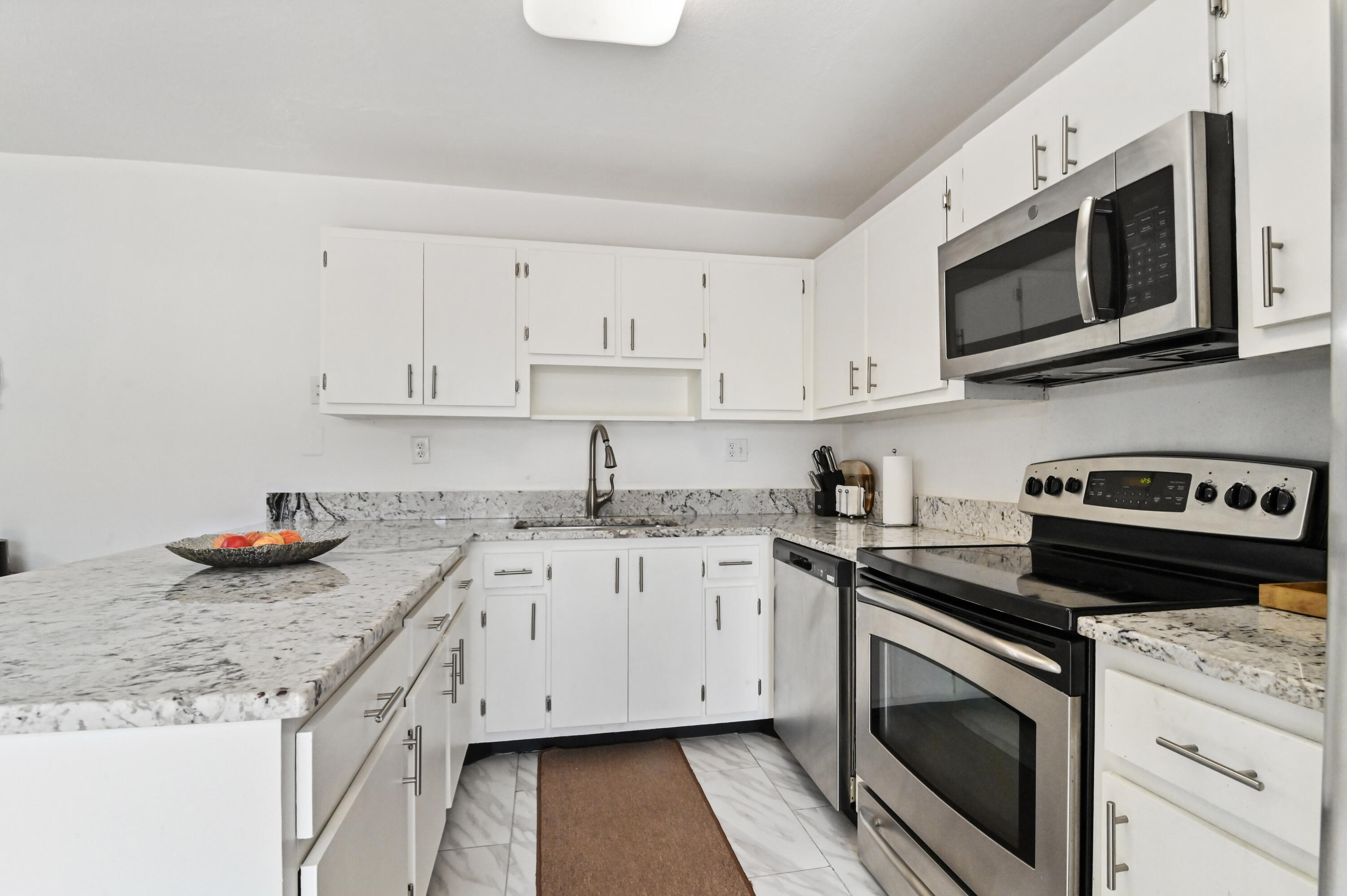 562 SE 27th Terrace