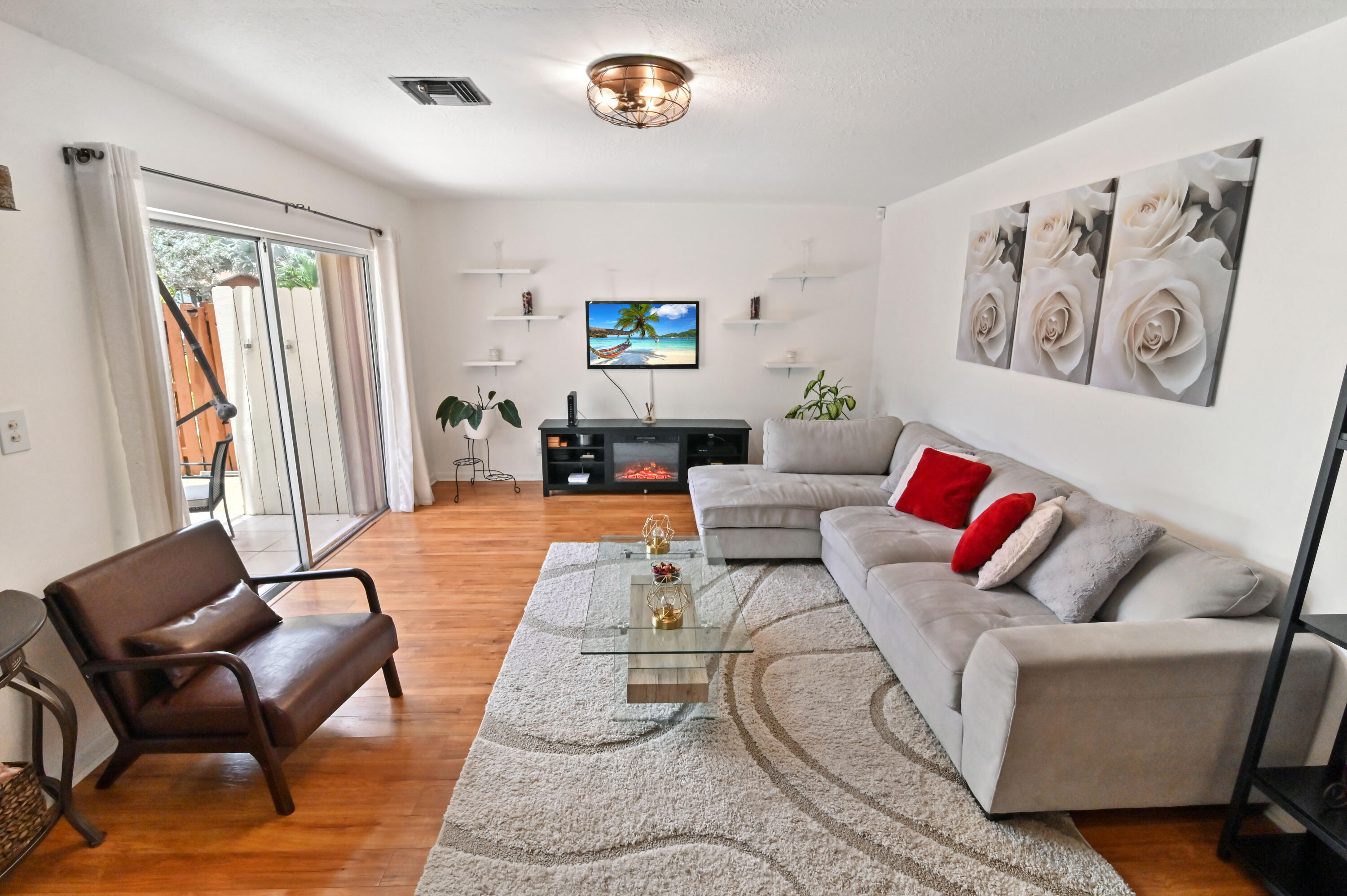 562 SE 27th Terrace